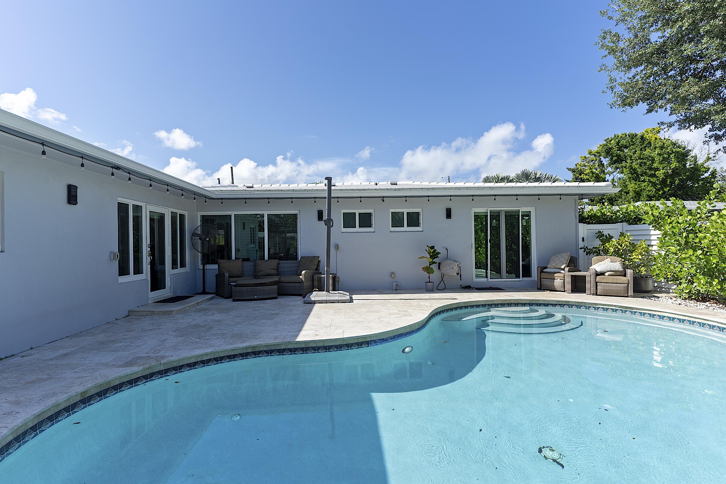 OAKLAND PARK SECOND ADD - Residential