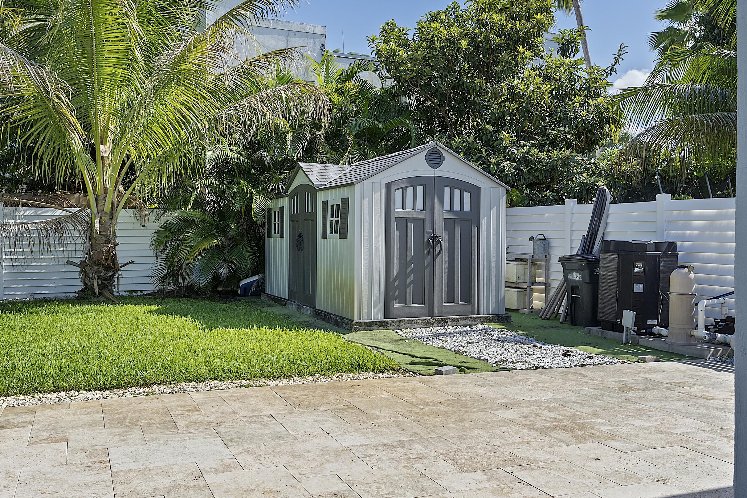 OAKLAND PARK SECOND ADD - Residential