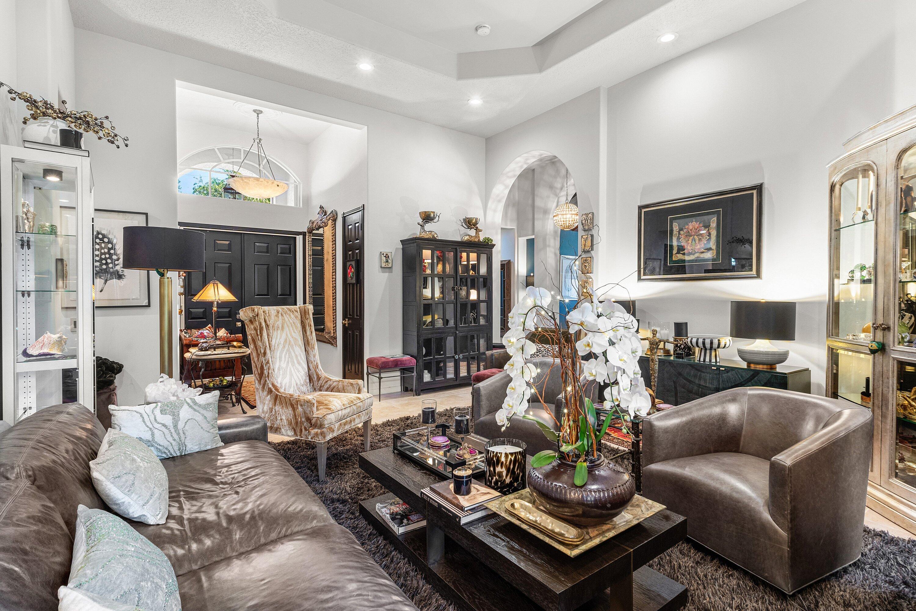 Valencia Falls - Residential