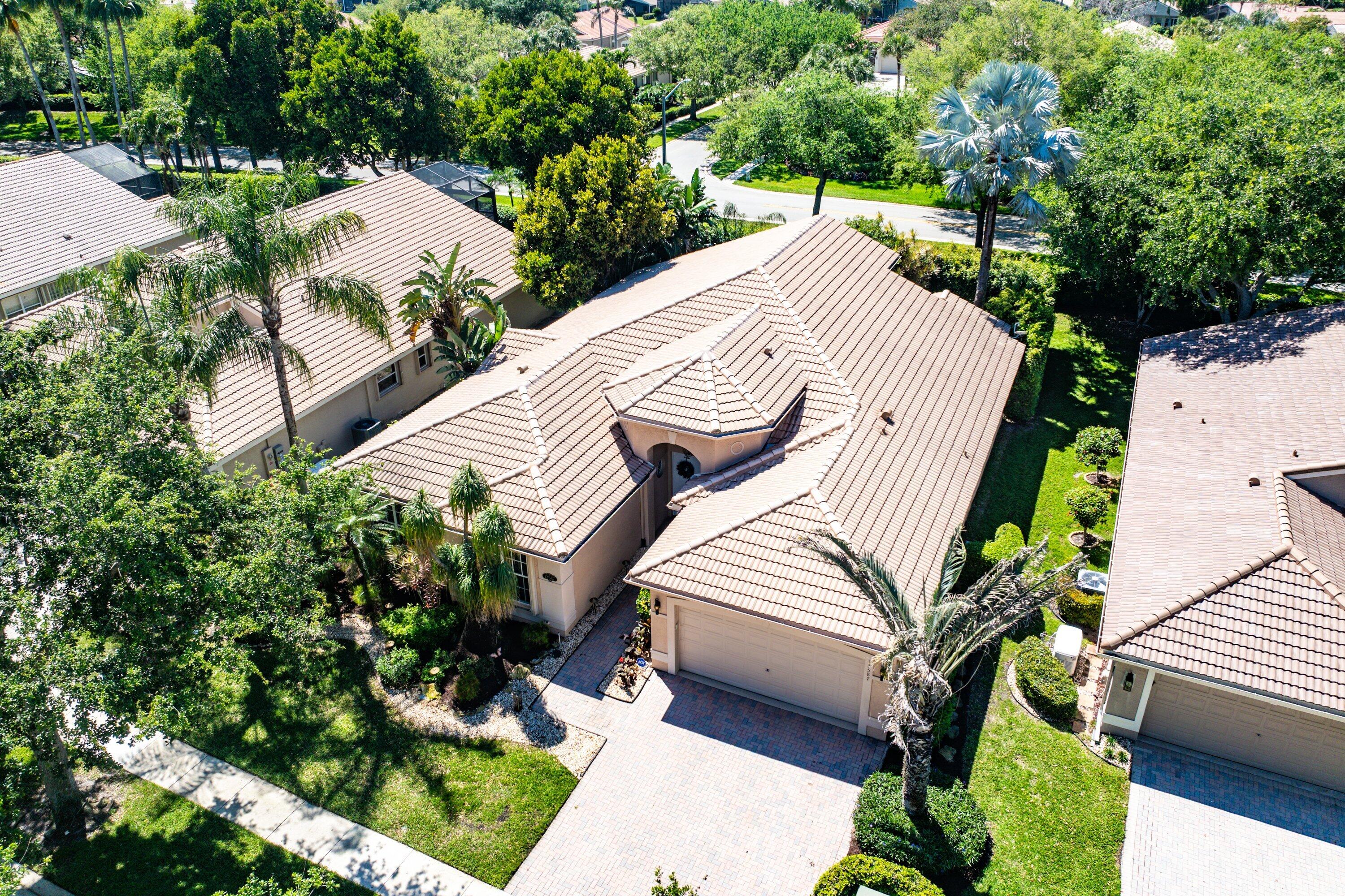 Valencia Falls - Residential