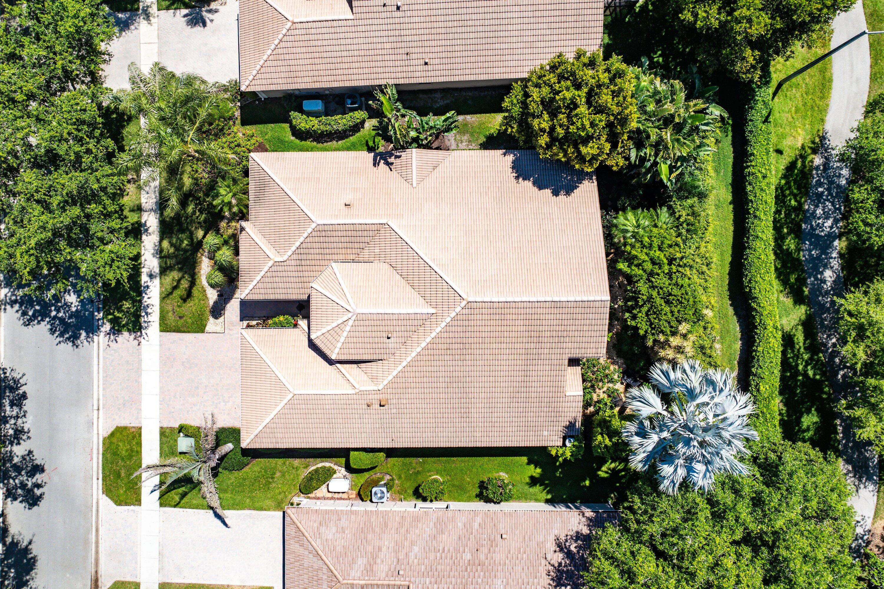 Valencia Falls - Residential