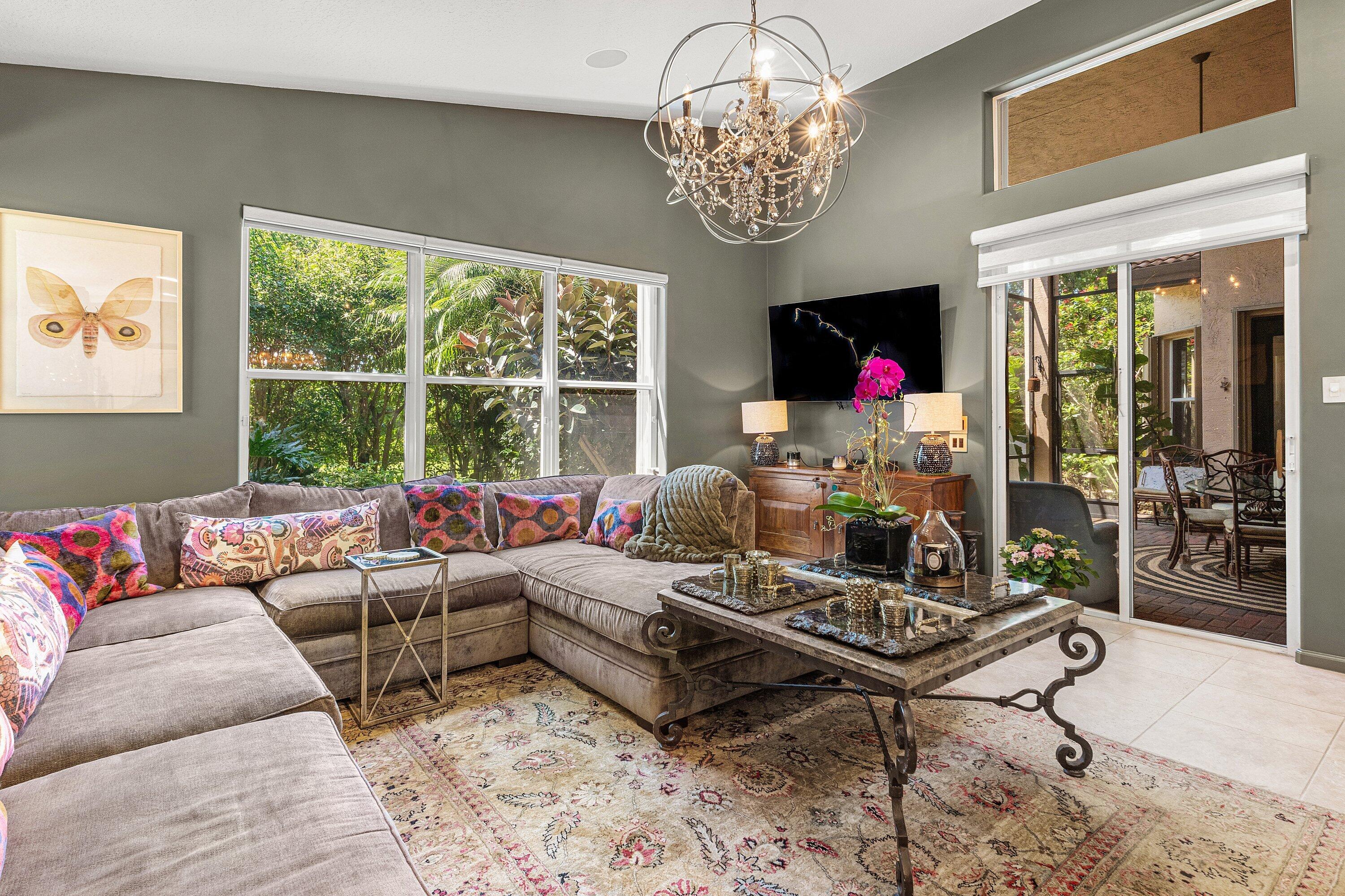 Valencia Falls - Residential