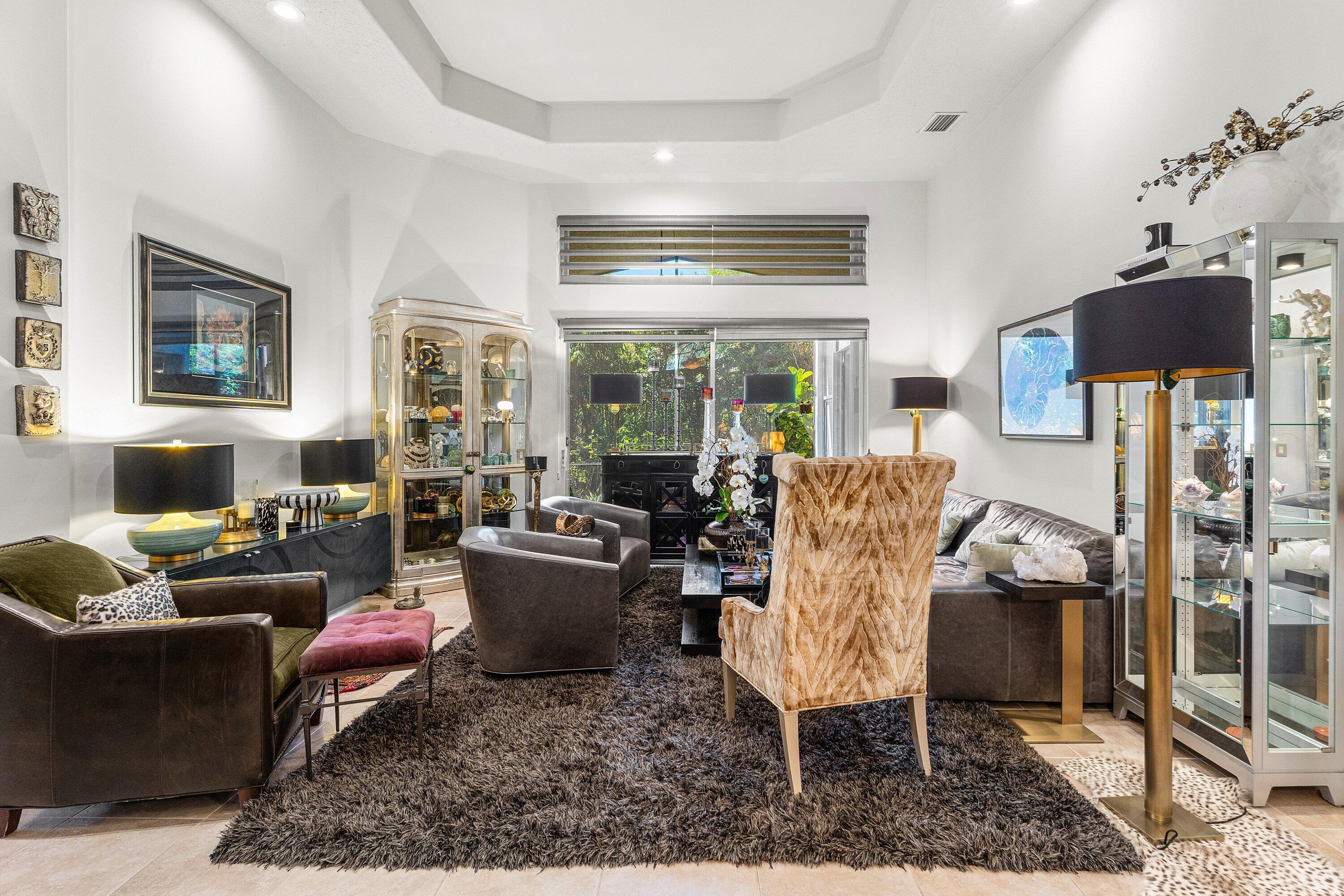 Valencia Falls - Residential