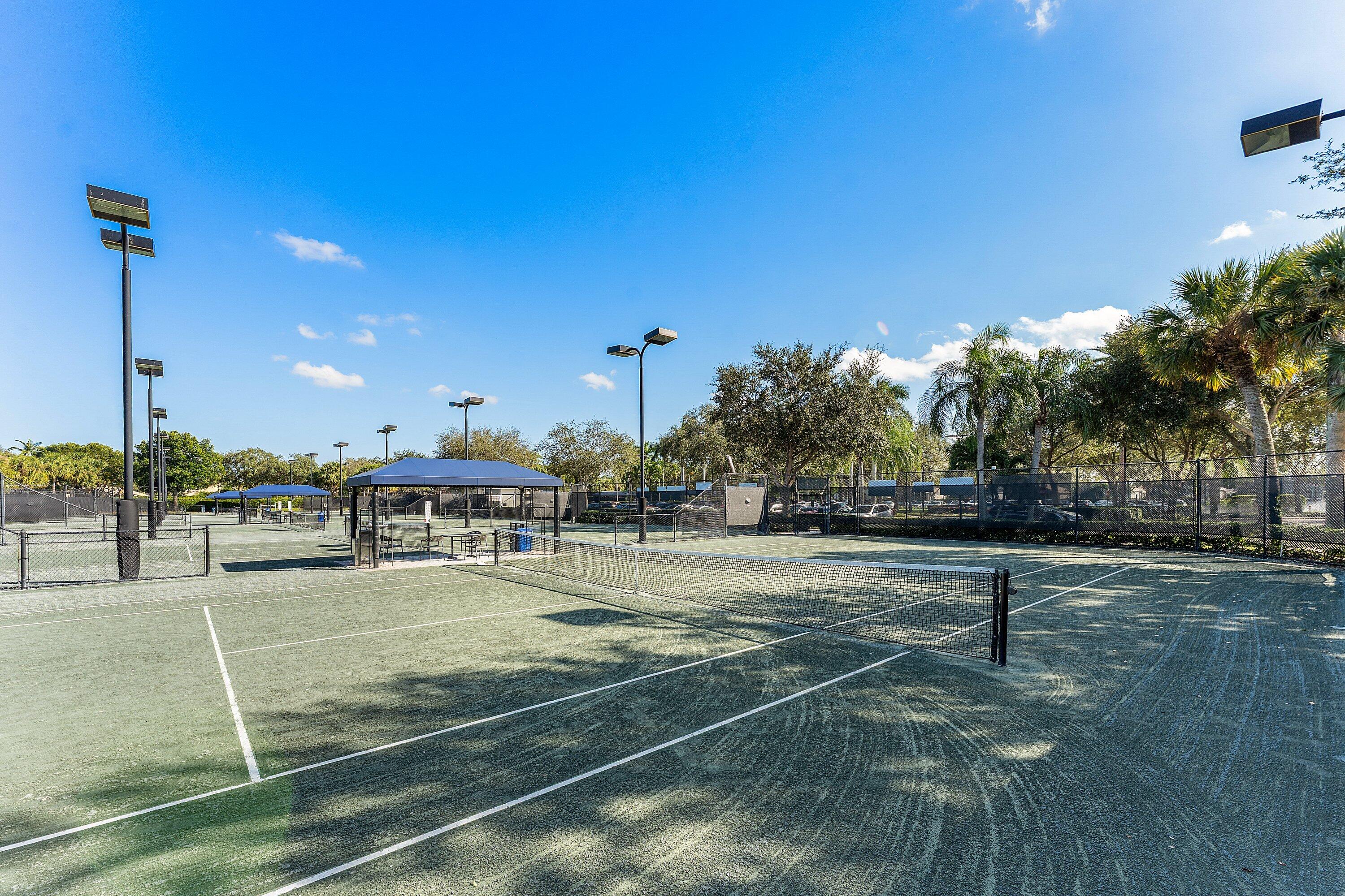 Valencia Falls - Residential