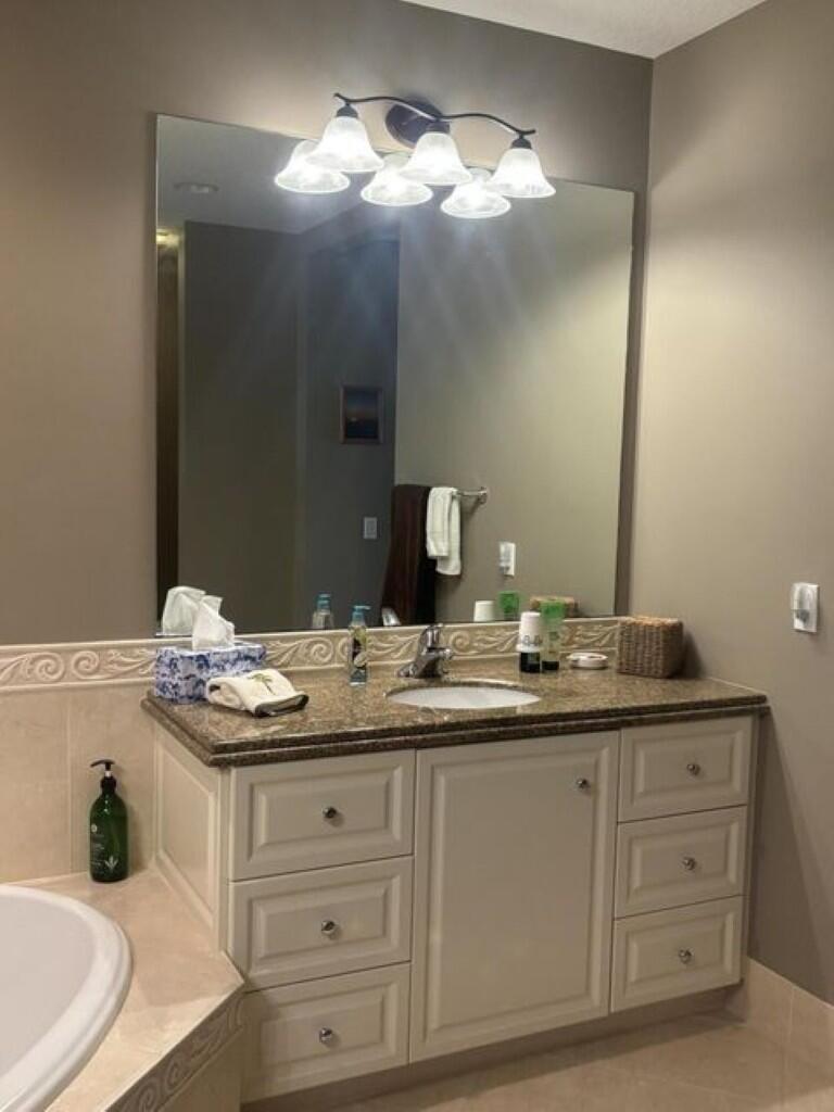 Harbour Isle West - Residential