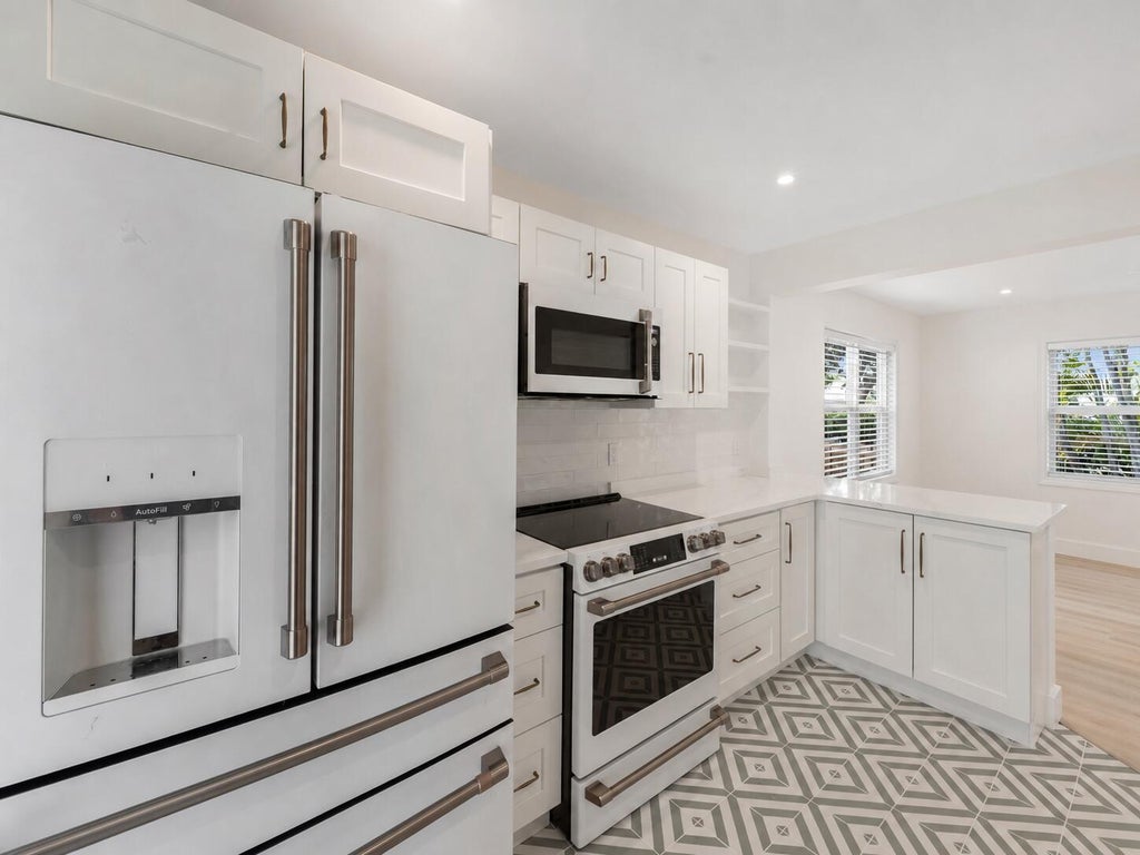 Photo of 514 52nd Street, West Palm Beach, FL 33407 (MLS # B26085747)