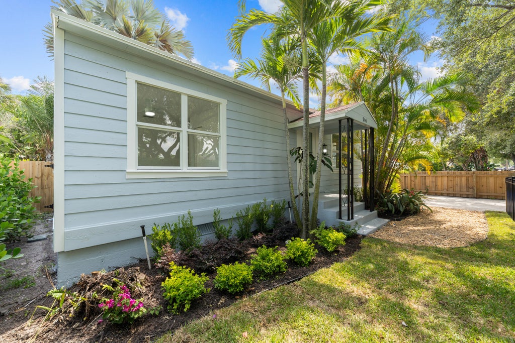 Photo of 514 52nd Street, West Palm Beach, FL 33407 (MLS # B26085747)