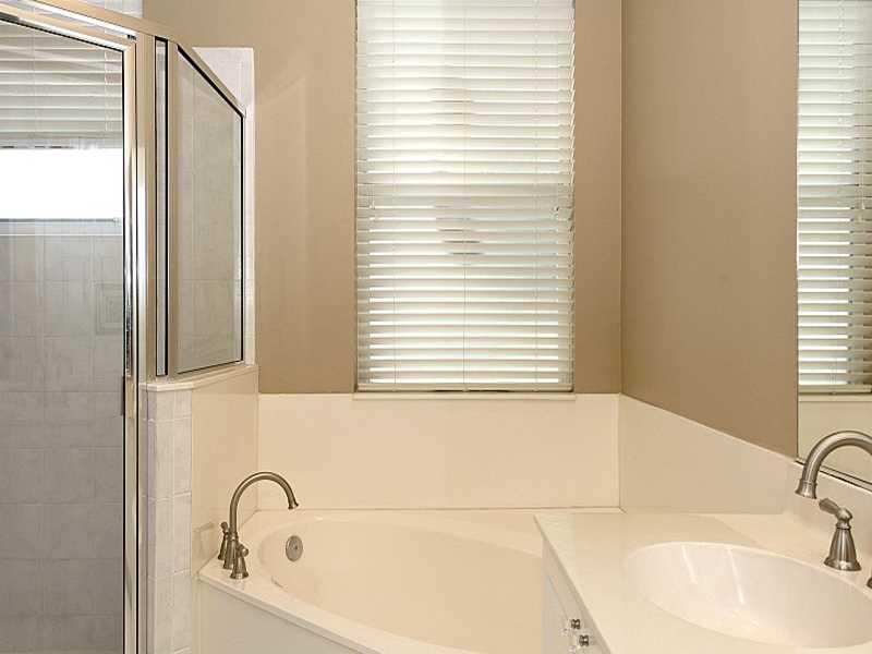 HERON BAY 4 - Residential