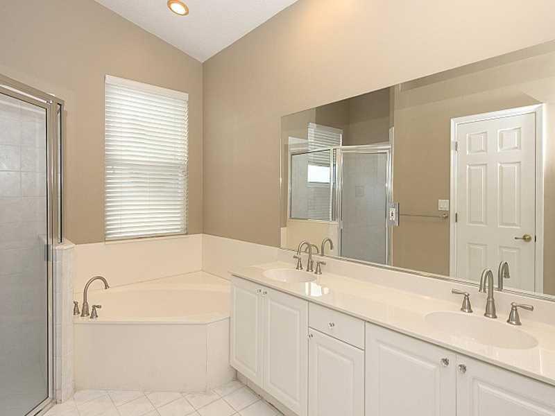 HERON BAY 4 - Residential