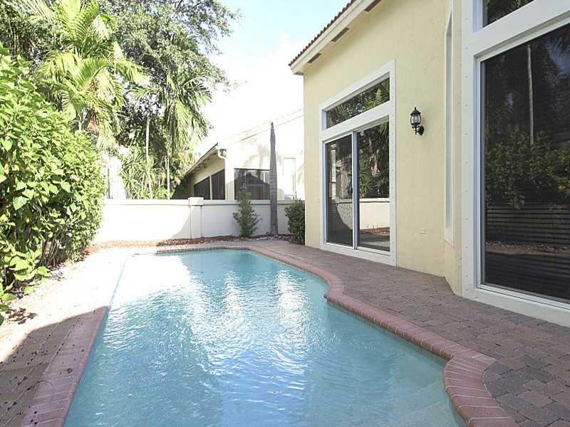 HERON BAY 4 - Residential