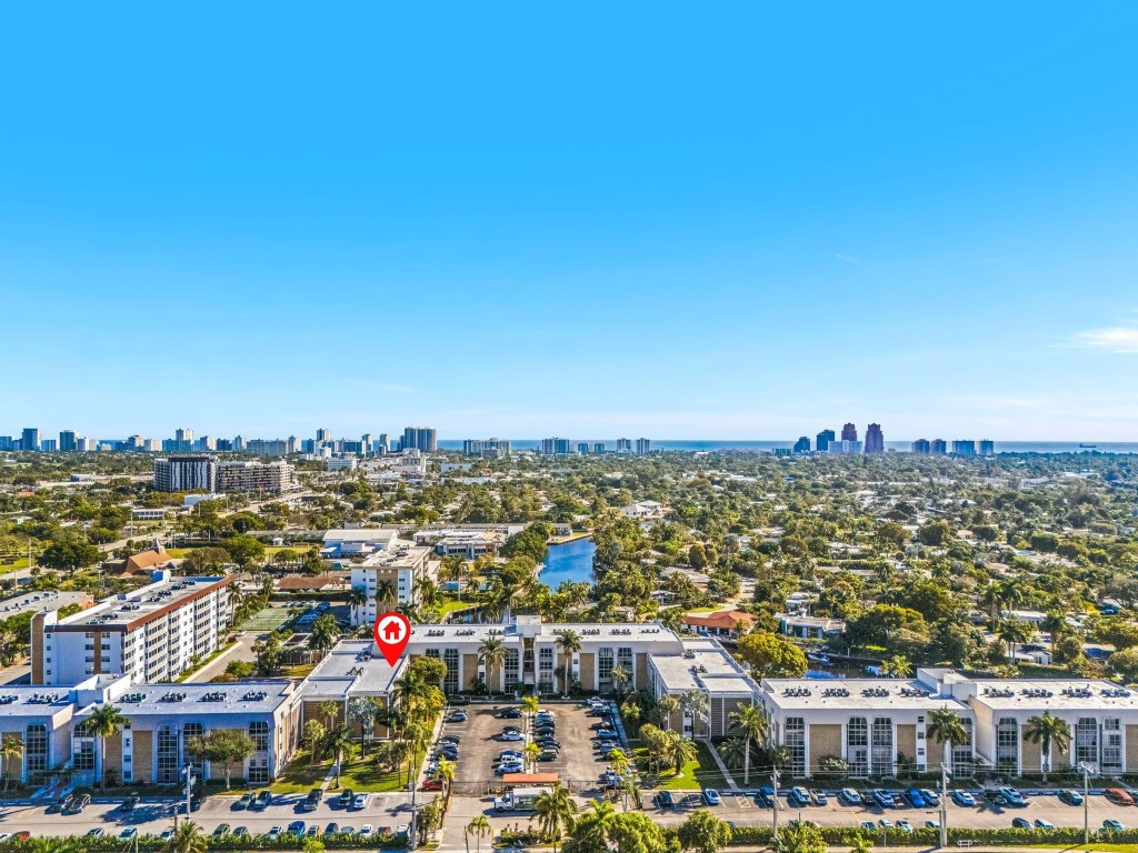 RIVER SHORES CONDO - Residential