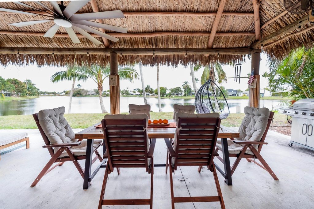 Photo of 45 Misty Meadow Drive, Boynton Beach, FL 33436 (MLS # R11085384)