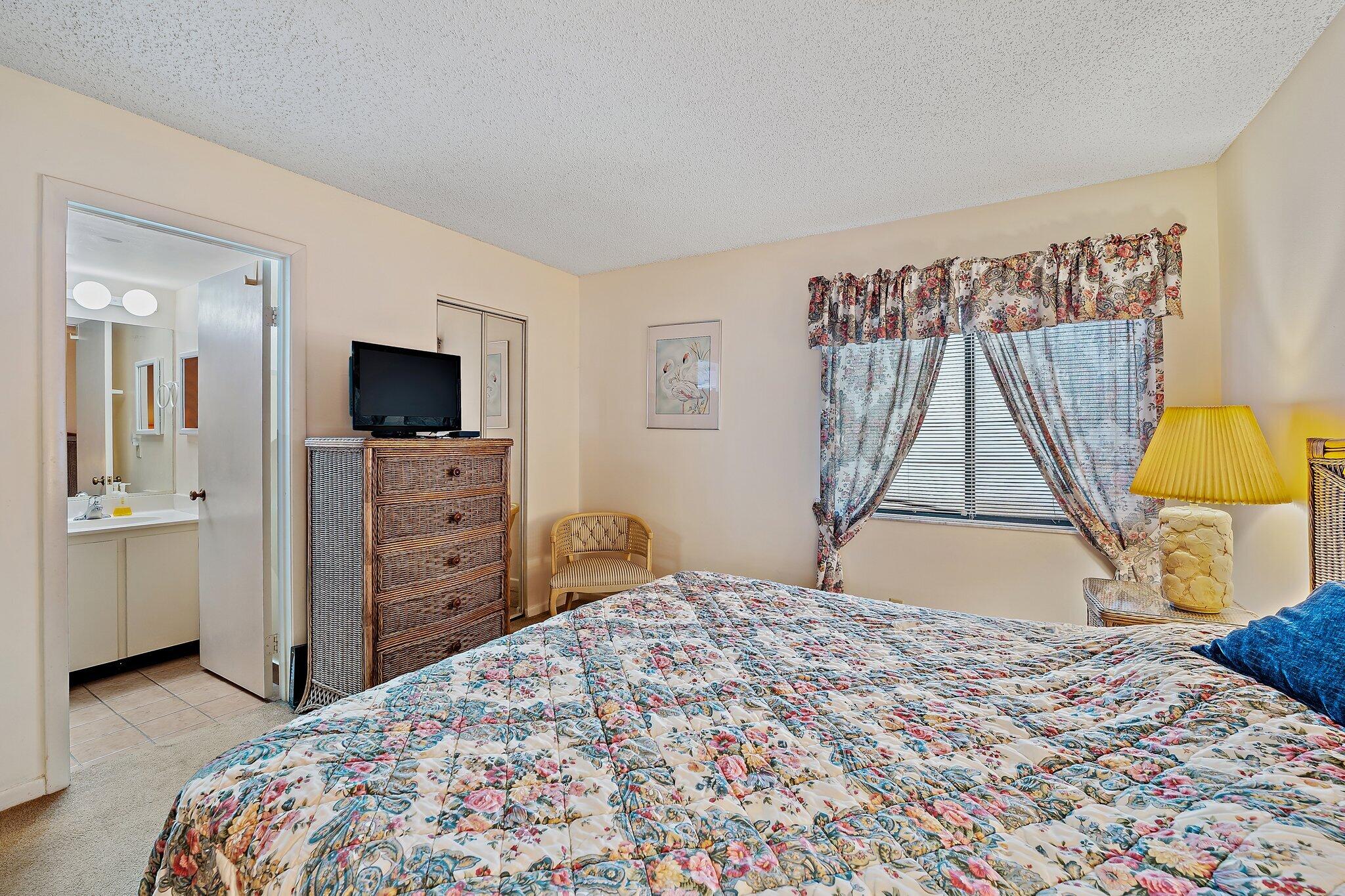 SEA RISE CONDO - Residential