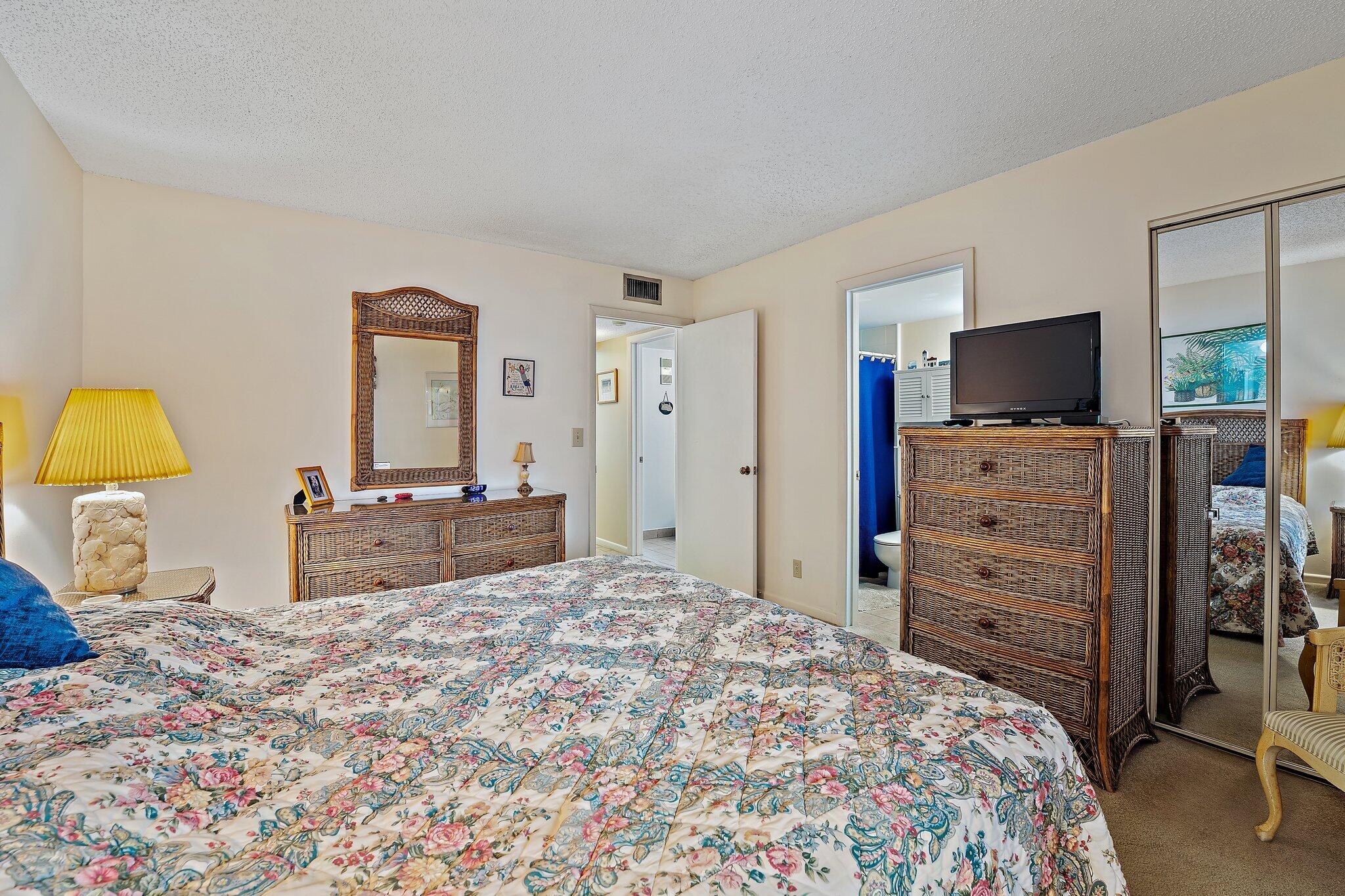 SEA RISE CONDO - Residential