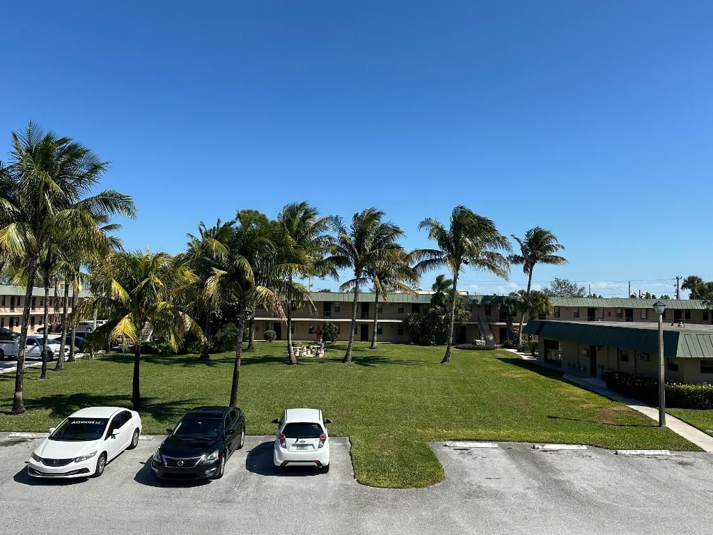 Photo of 1021 SE Monterey Road #A-35, Stuart, FL 34994 (MLS # R10965448)