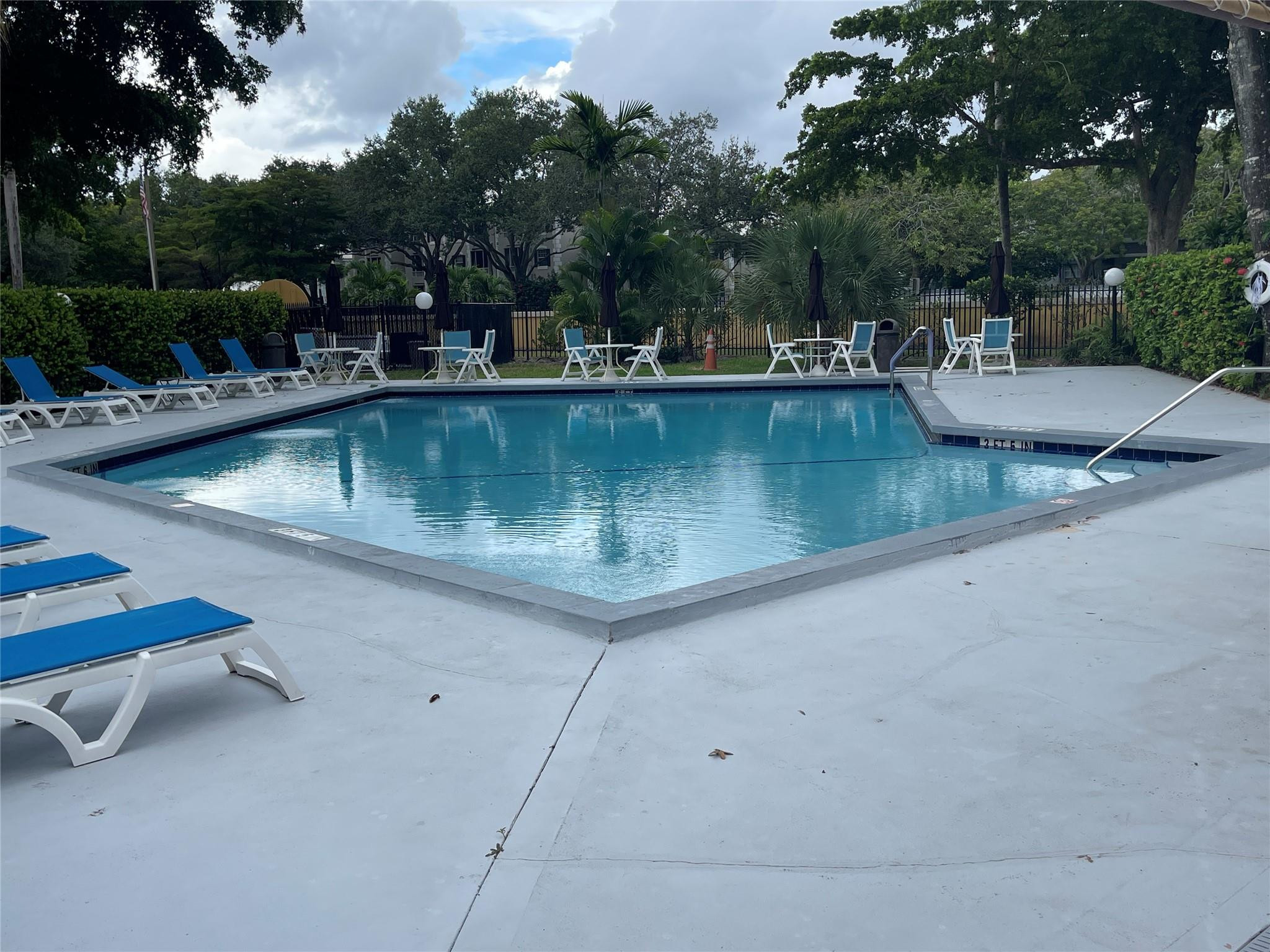 Oakland Forest Club - Residential