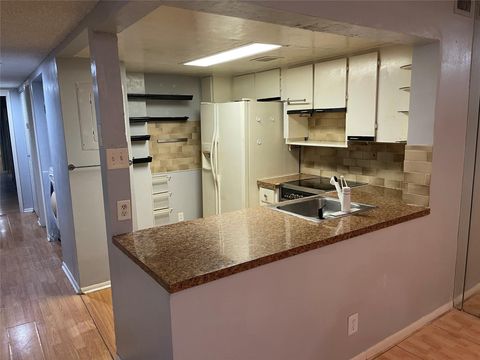 Tiny photo for 3083 N Oakland Forest Drive #308, Oakland Park, FL 33309 (MLS # F10519324)