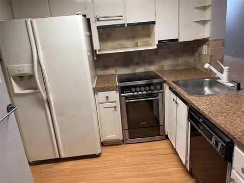 Tiny photo for 3083 N Oakland Forest Drive #308, Oakland Park, FL 33309 (MLS # F10519324)