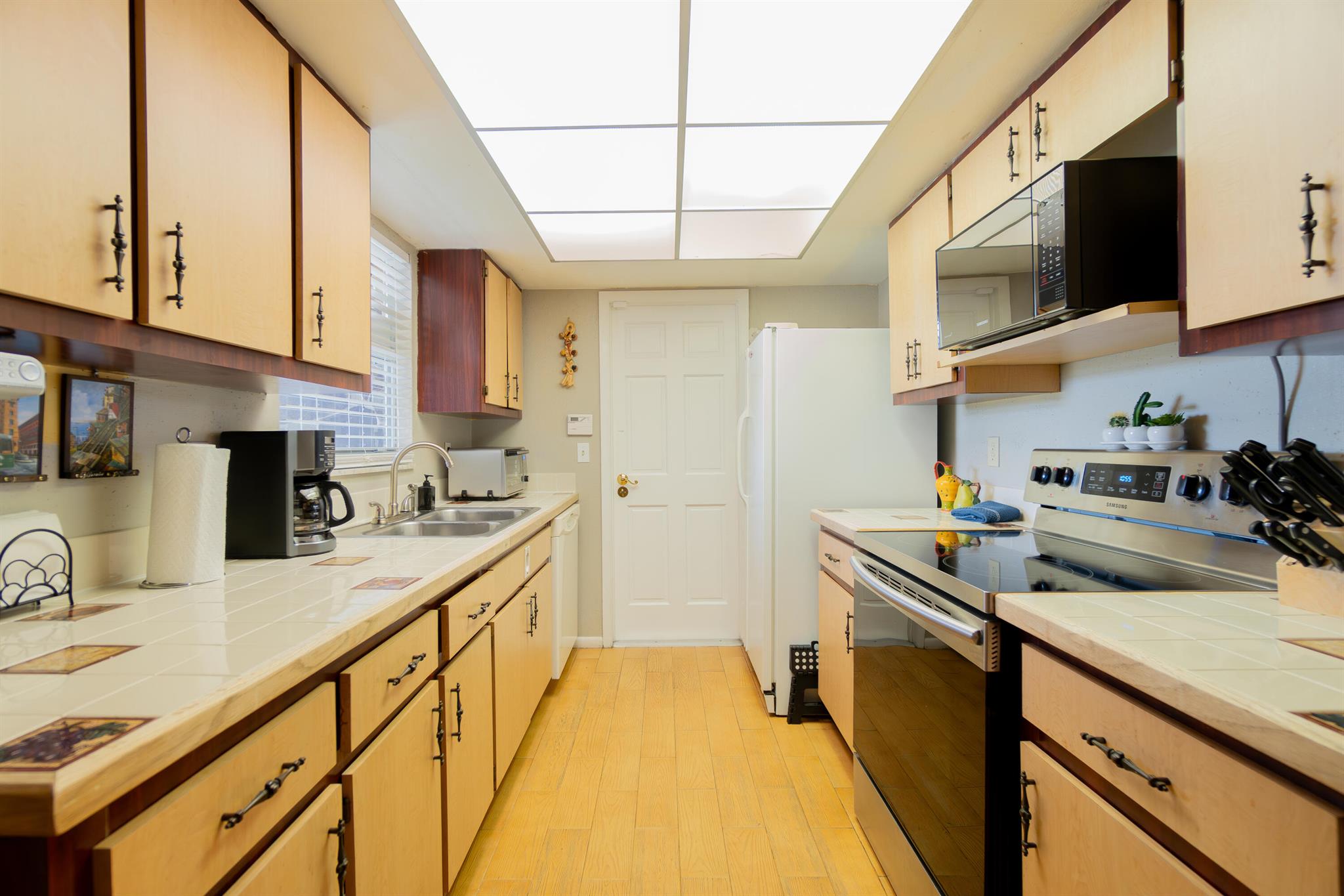 SOUTH SHORE 2 OF WELLINGT - Residential Lease