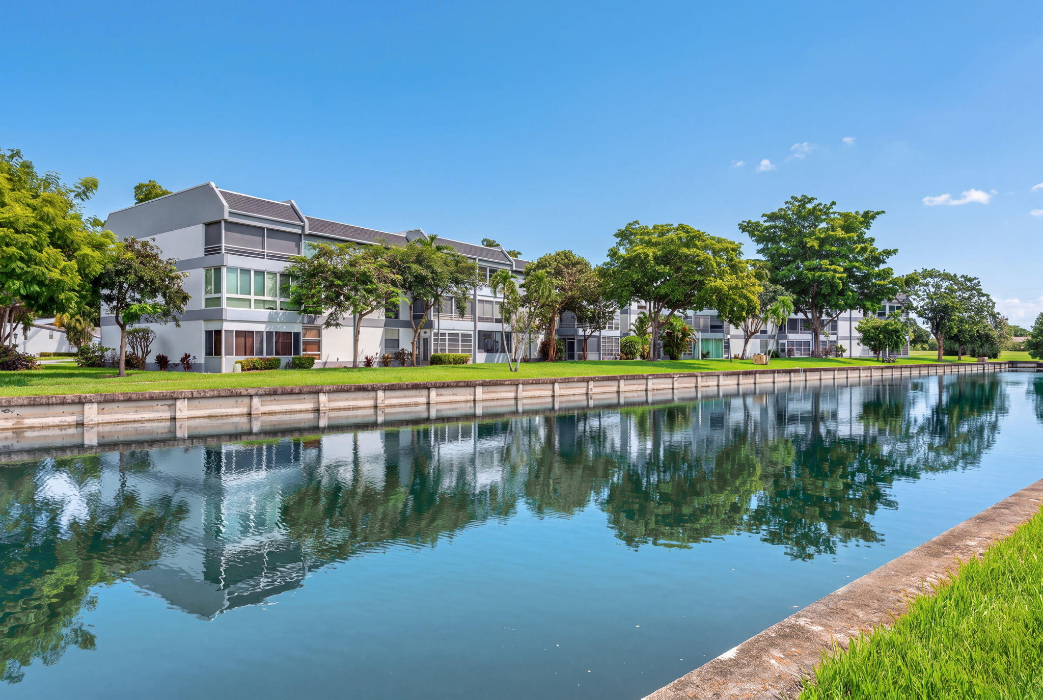 8321 SANDS POINT Boulevard D206