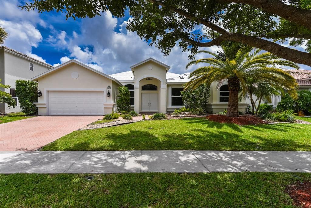 Photo of 10078 Lexington Estates Blvd., Boca Raton, FL 33428 (MLS # R10721435)