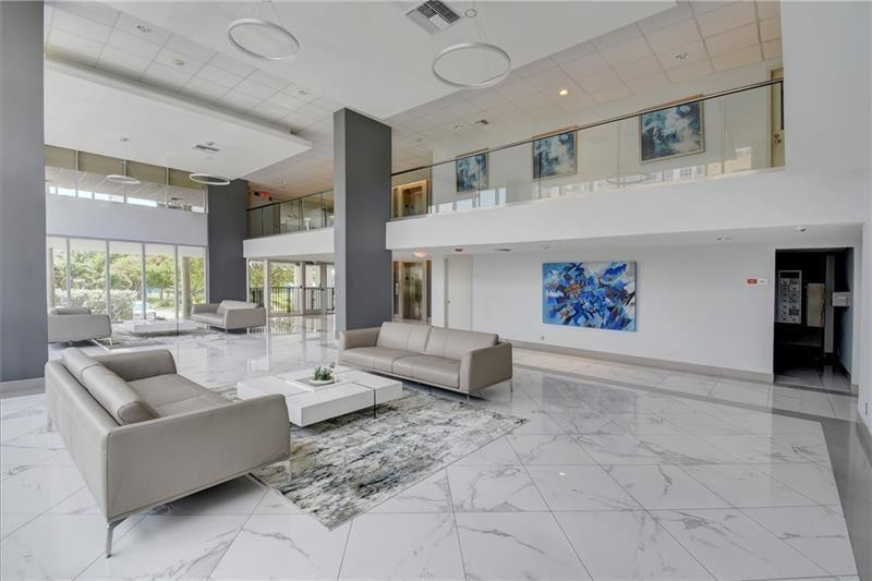 Silver Thatch - Residential Lease