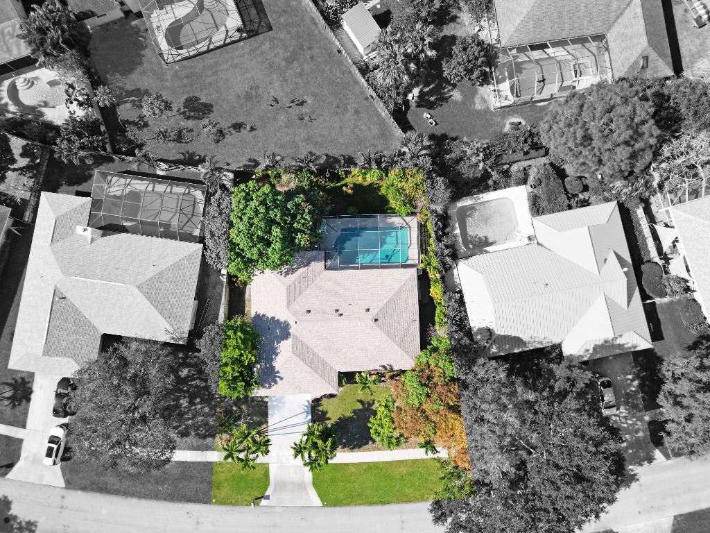 SUGAR POND MANOR OF WELLINGTON - Residential