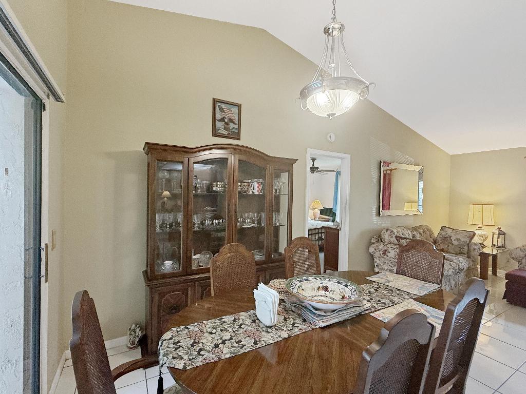 SUGAR POND MANOR OF WELLINGTON - Residential