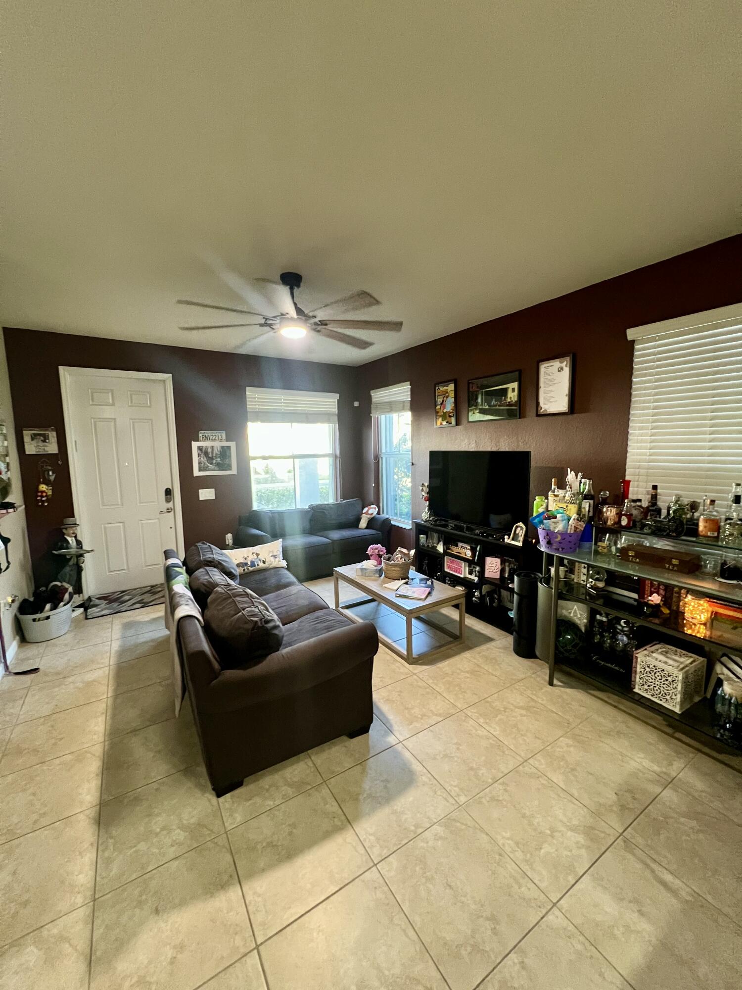 PALOMA LAKES CONDOMINIUM NO 1 - Residential