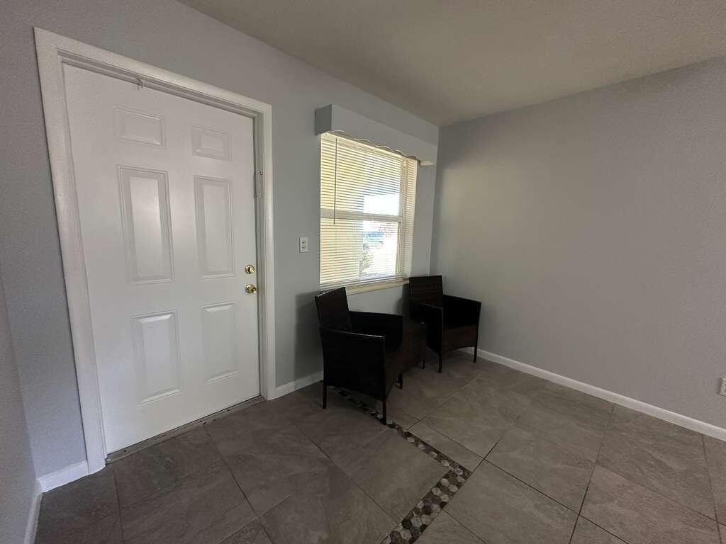 HIGHLAND PARK - Residential Lease