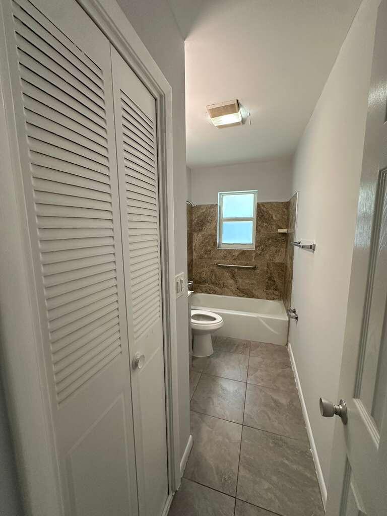 HIGHLAND PARK - Residential Lease