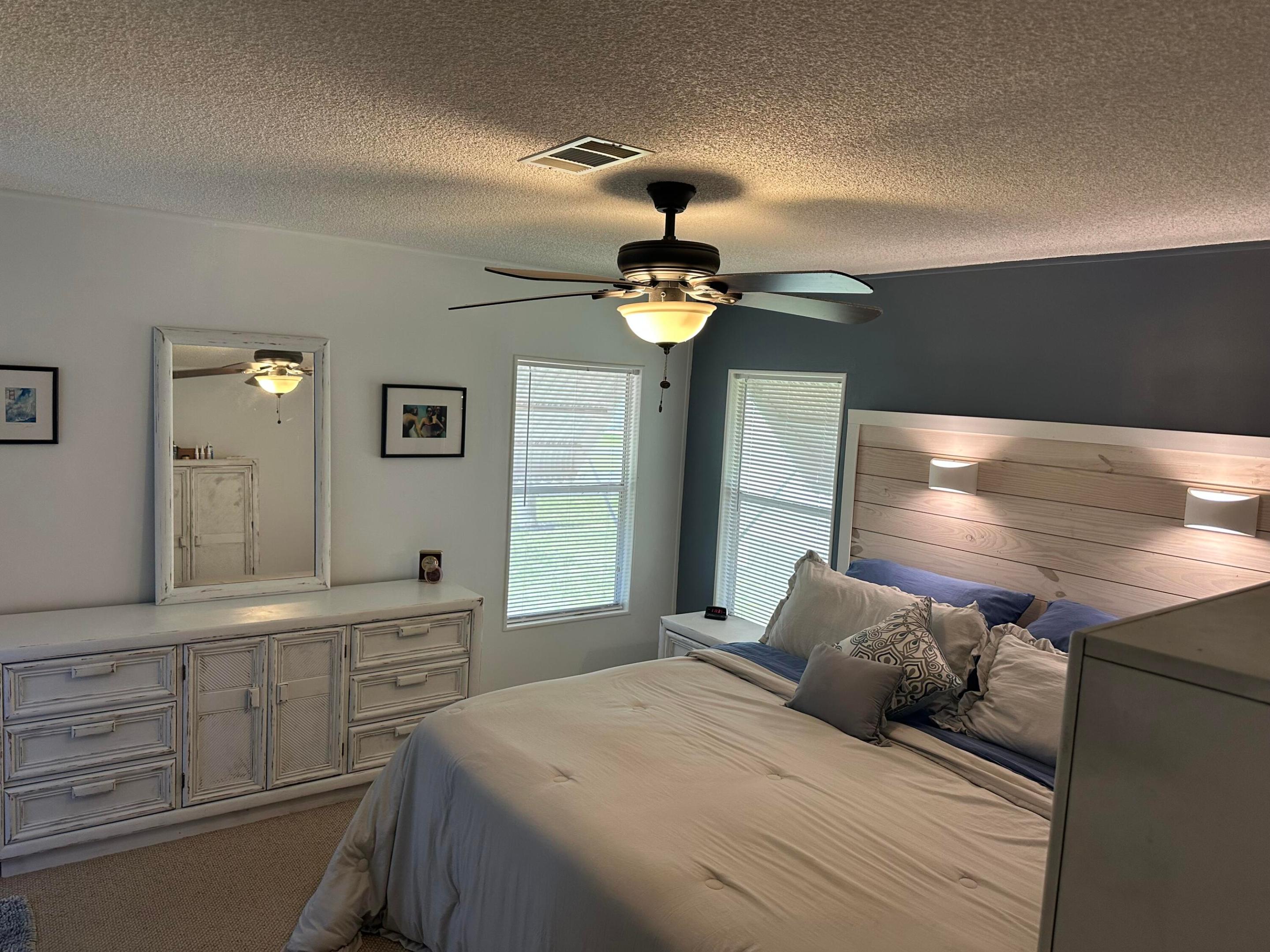 TROPICAL ISLES - Residential