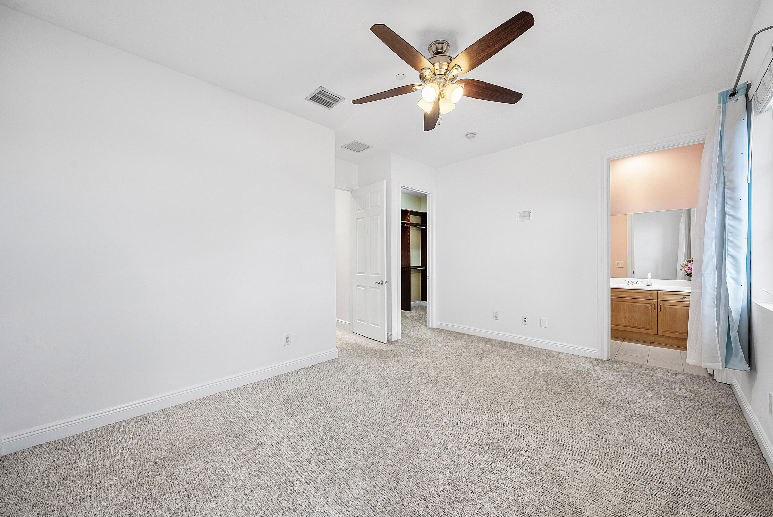 ESTANCIA AT BOYNTON BEACH - Residential