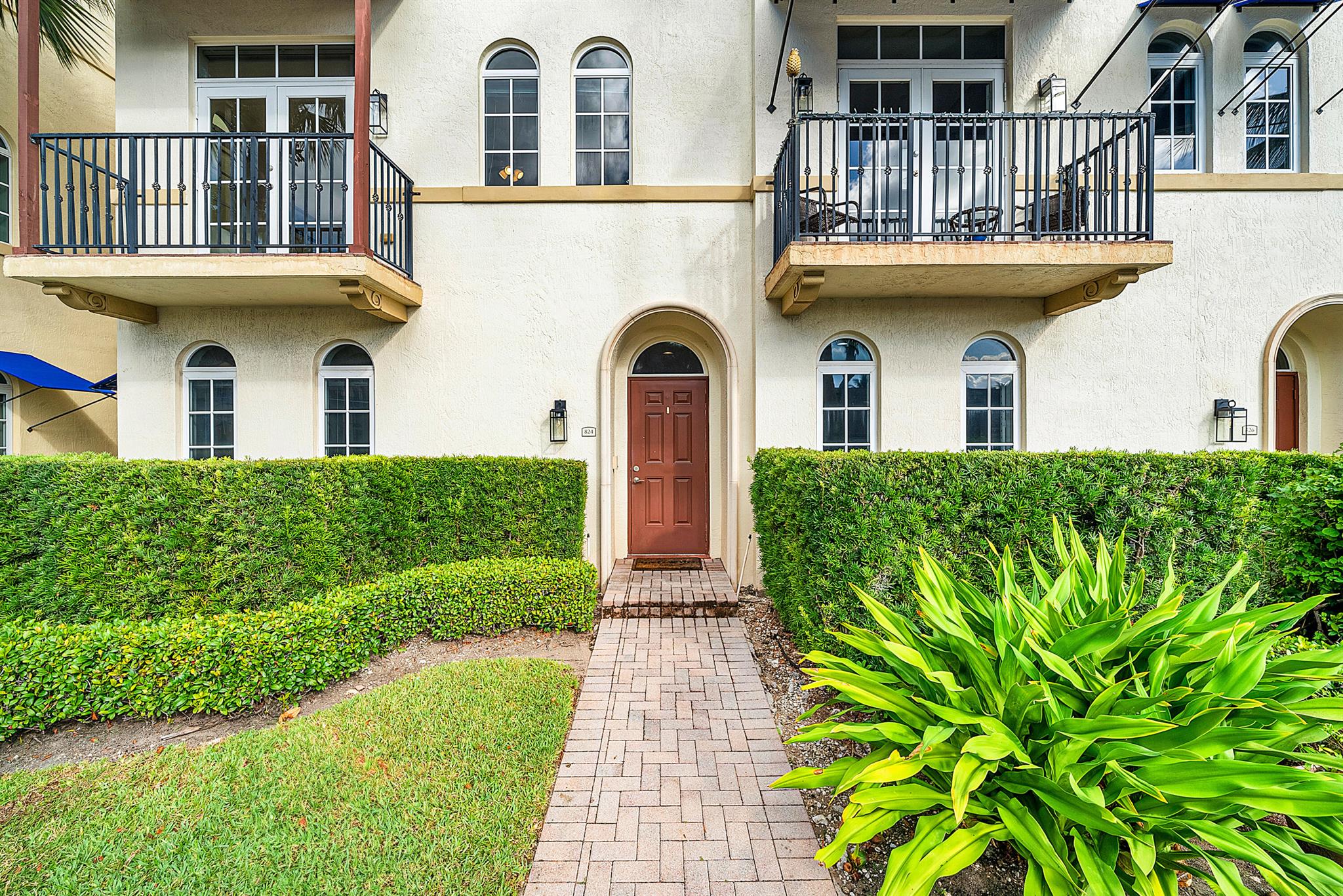ESTANCIA AT BOYNTON BEACH - Residential