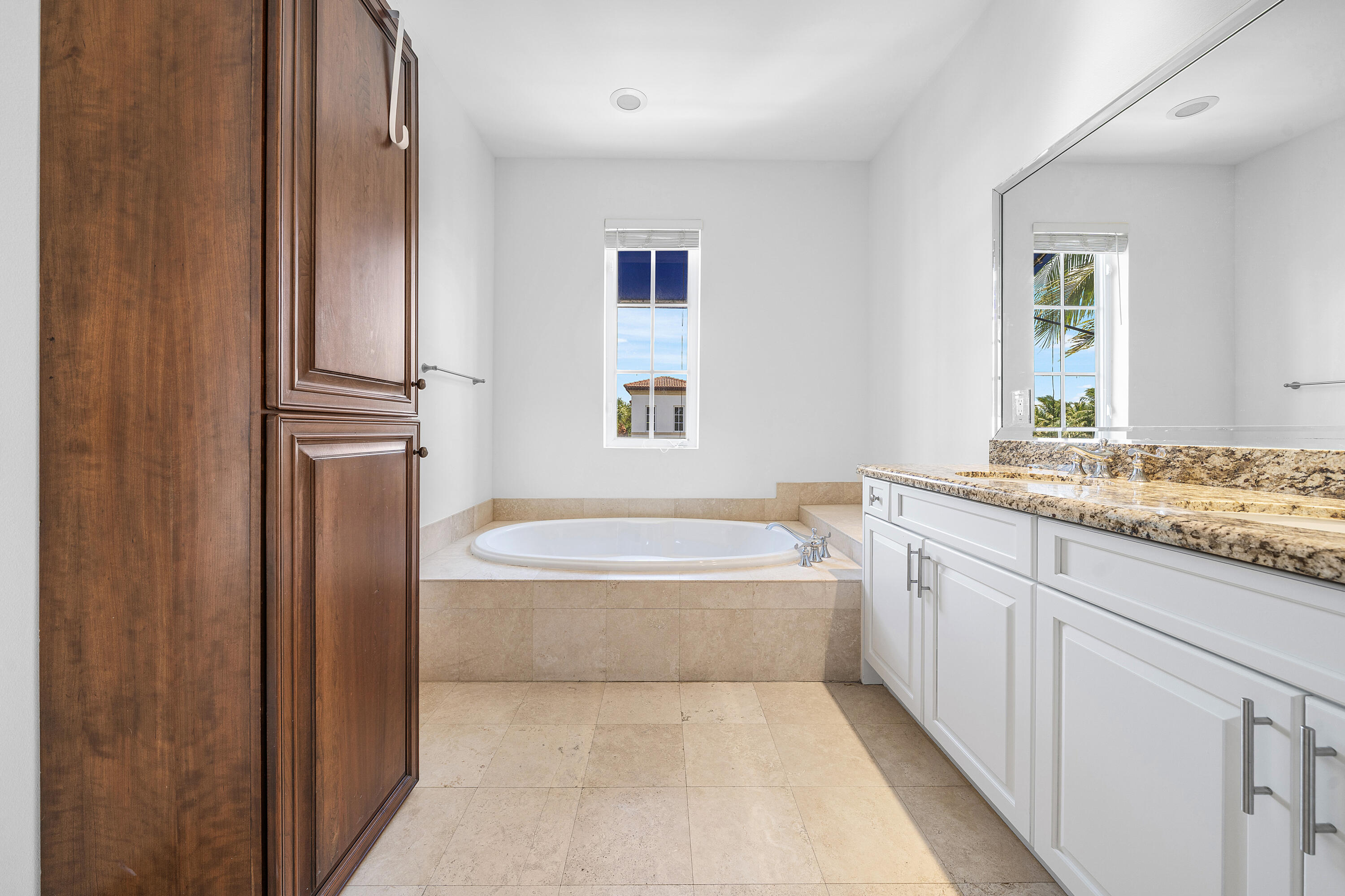 ESTANCIA AT BOYNTON BEACH - Residential