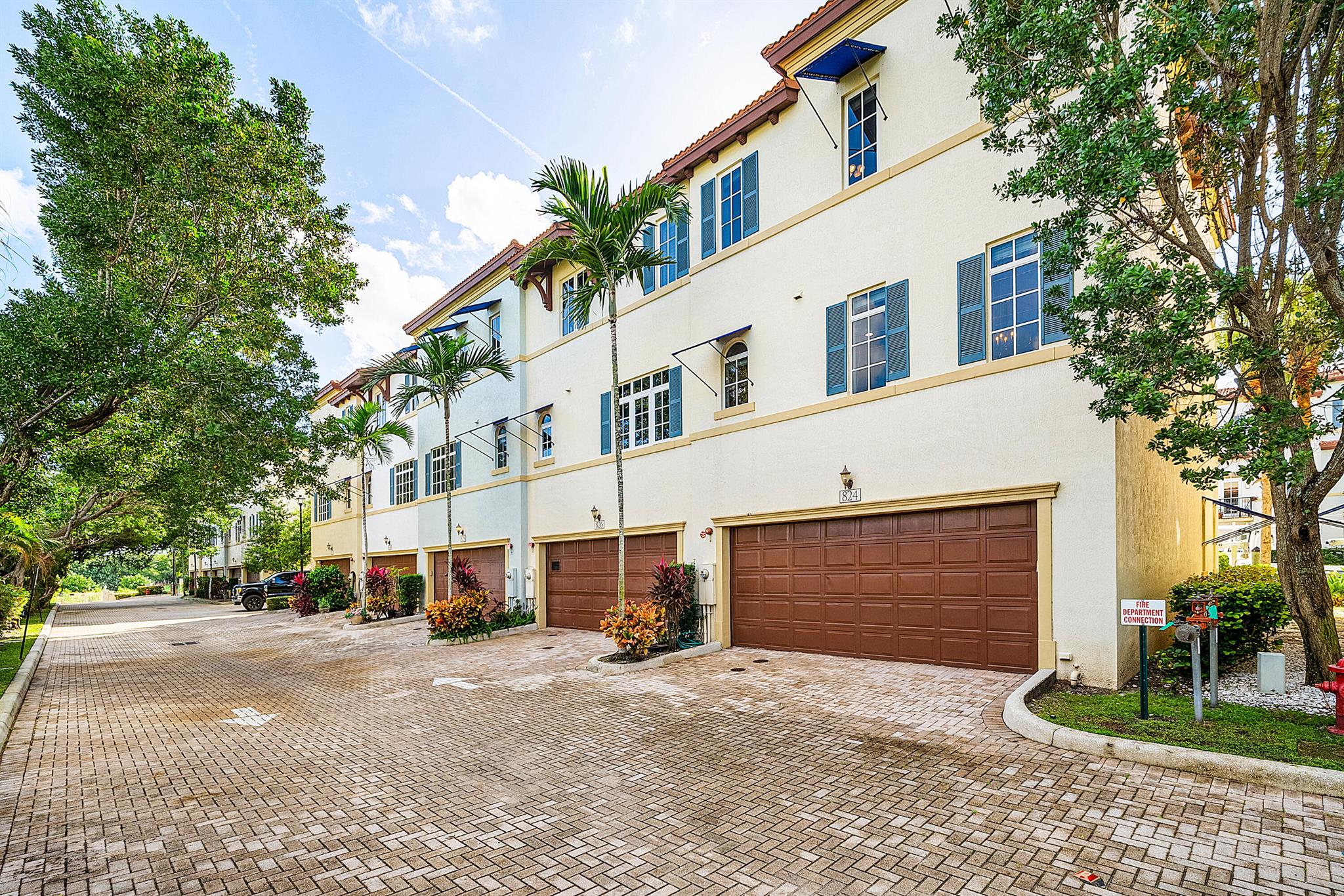 ESTANCIA AT BOYNTON BEACH - Residential