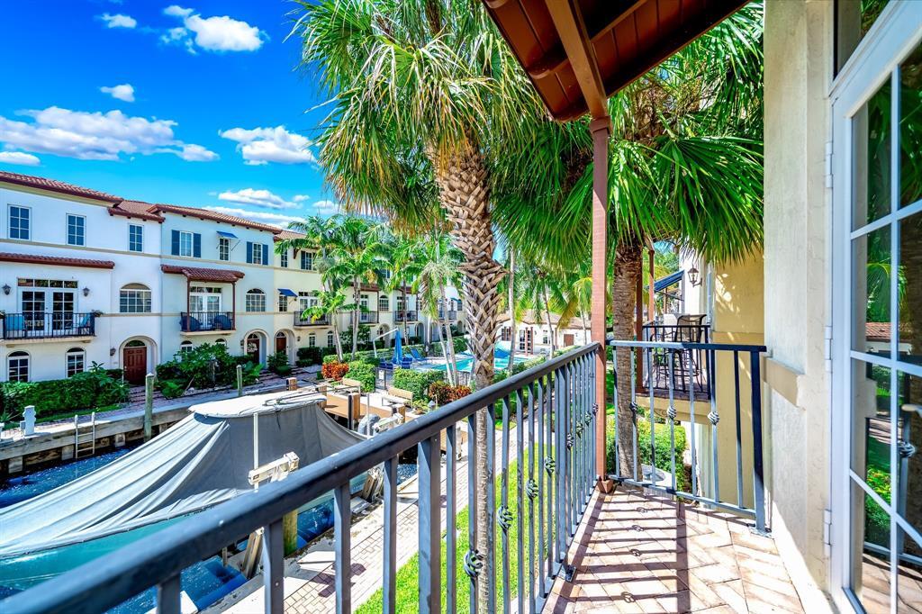 ESTANCIA AT BOYNTON BEACH - Residential