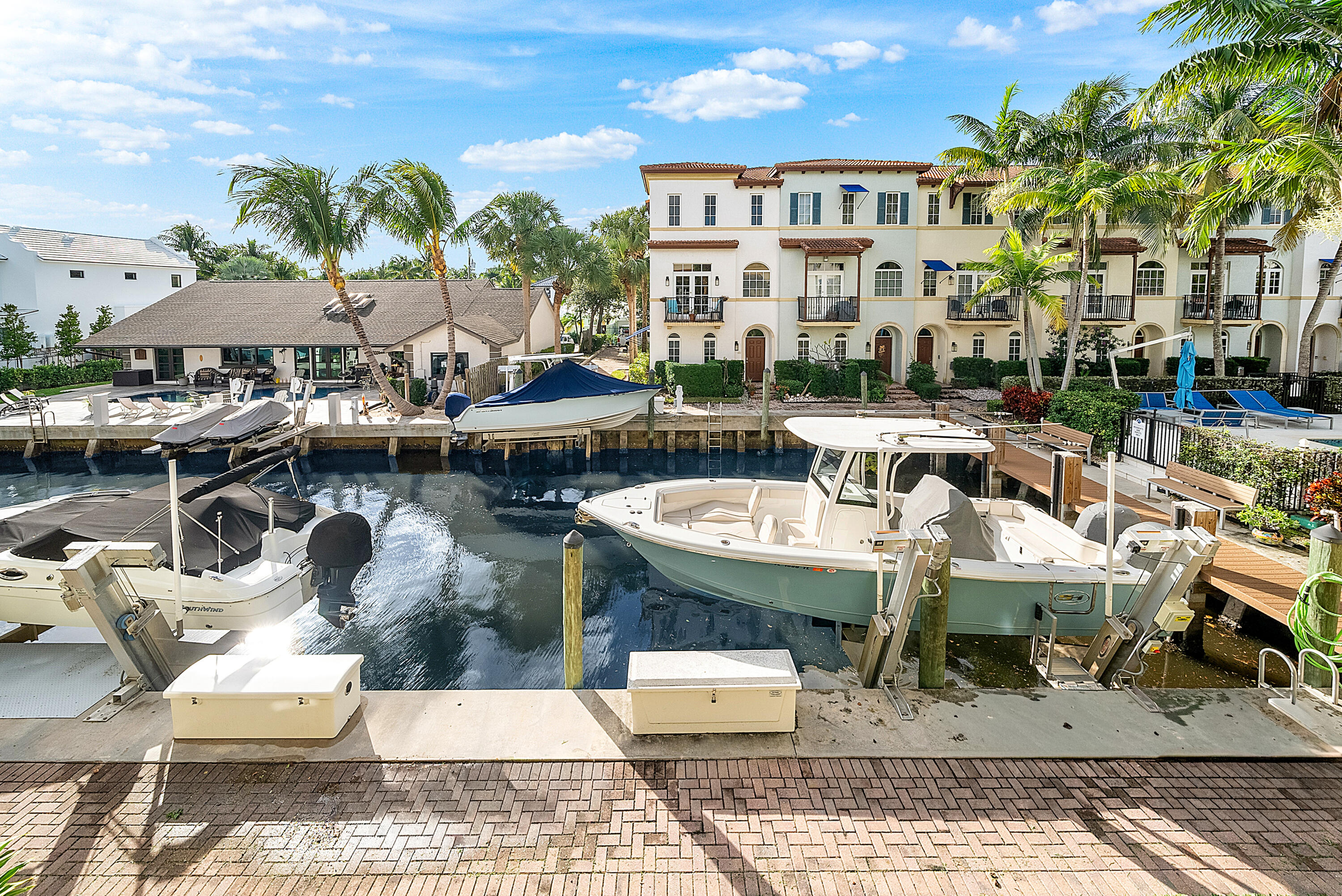 ESTANCIA AT BOYNTON BEACH - Residential