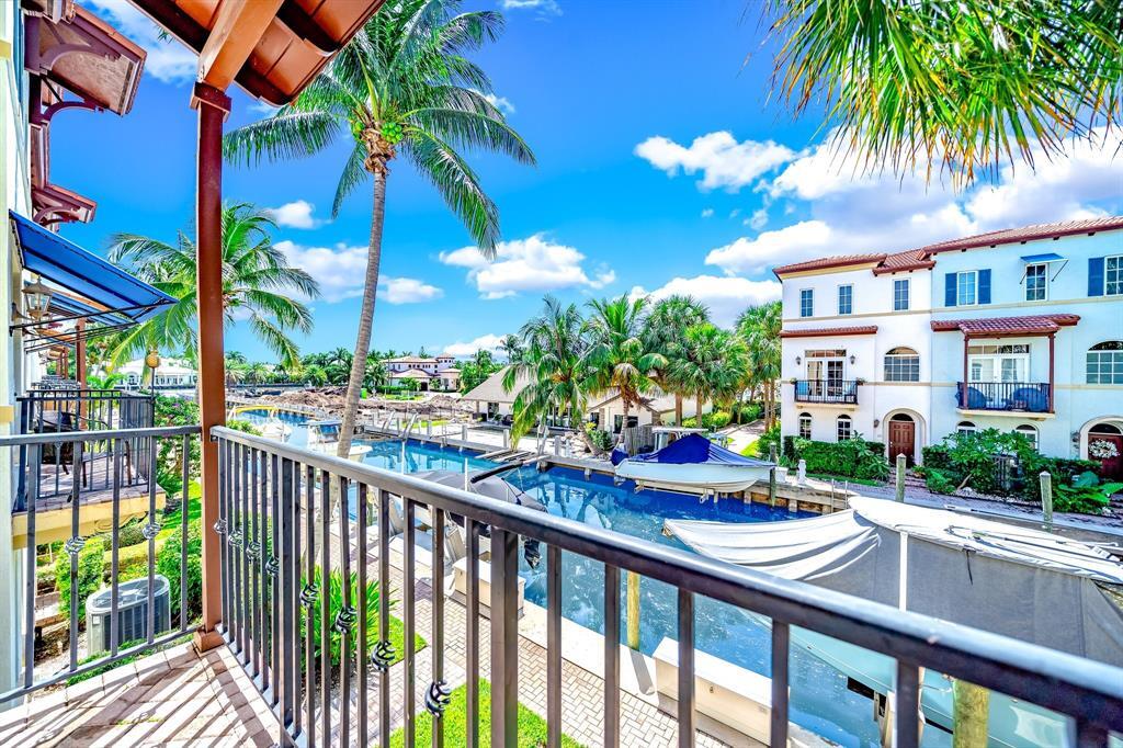 ESTANCIA AT BOYNTON BEACH - Residential