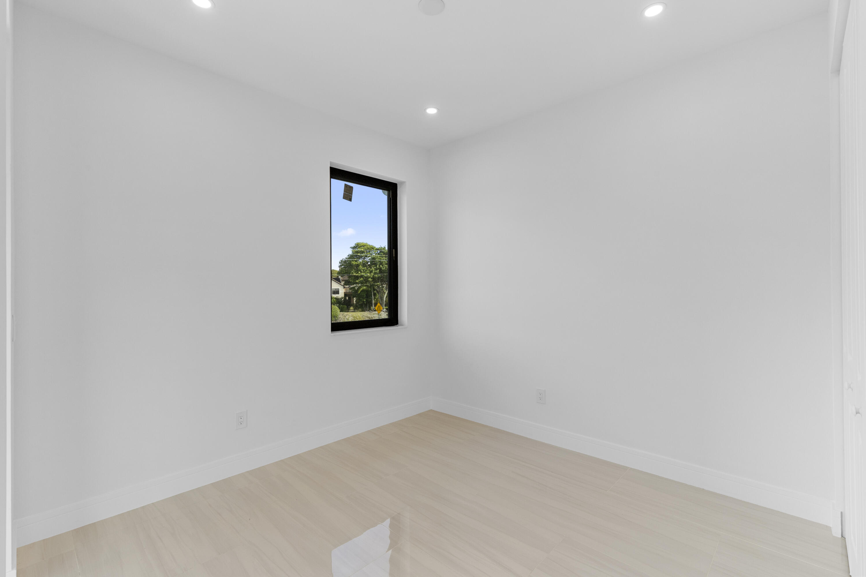 PALM-AIRE VILLAGE 3RD SEC ADDN 7 - Residential