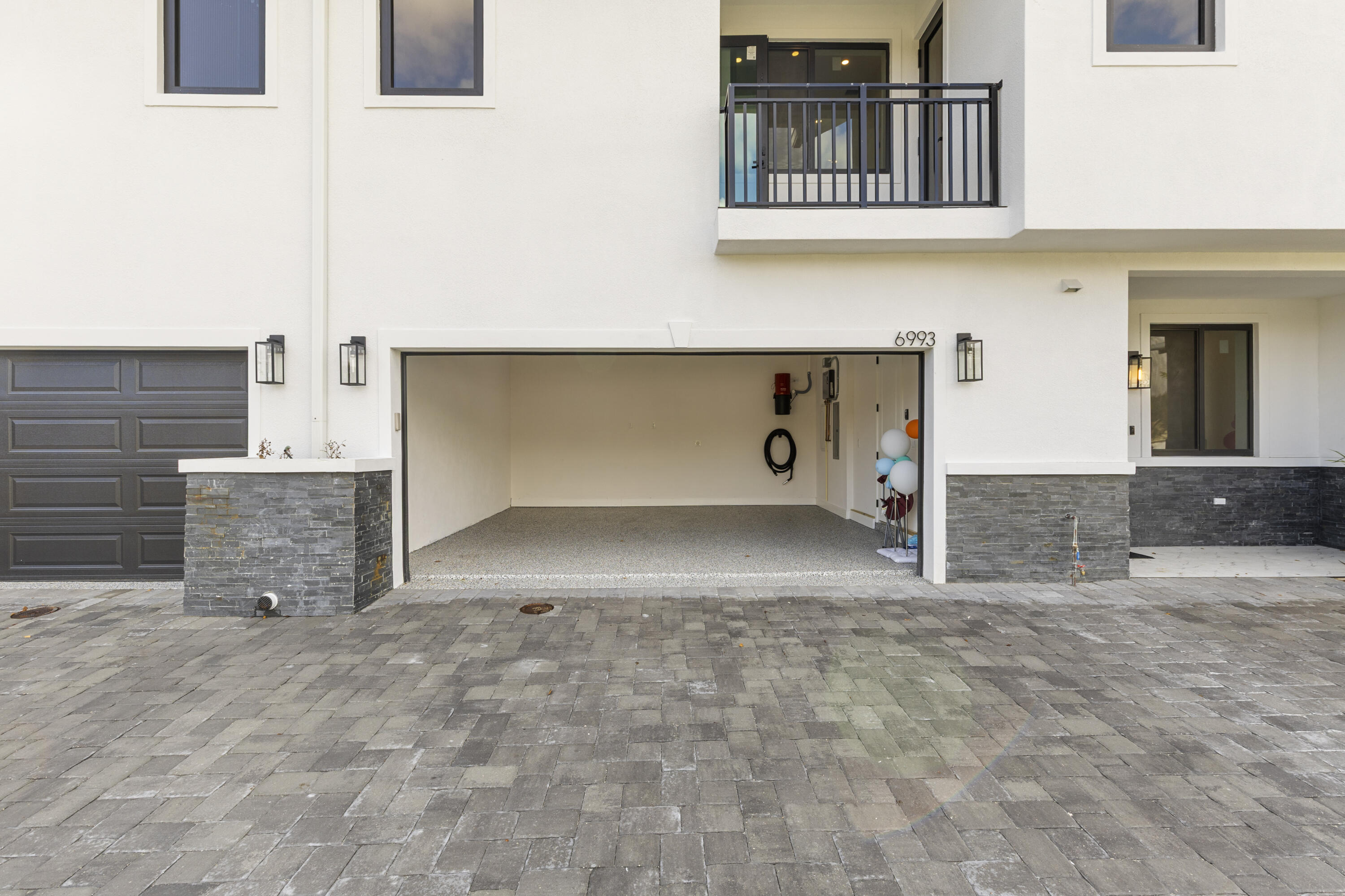 PALM-AIRE VILLAGE 3RD SEC ADDN 7 - Residential