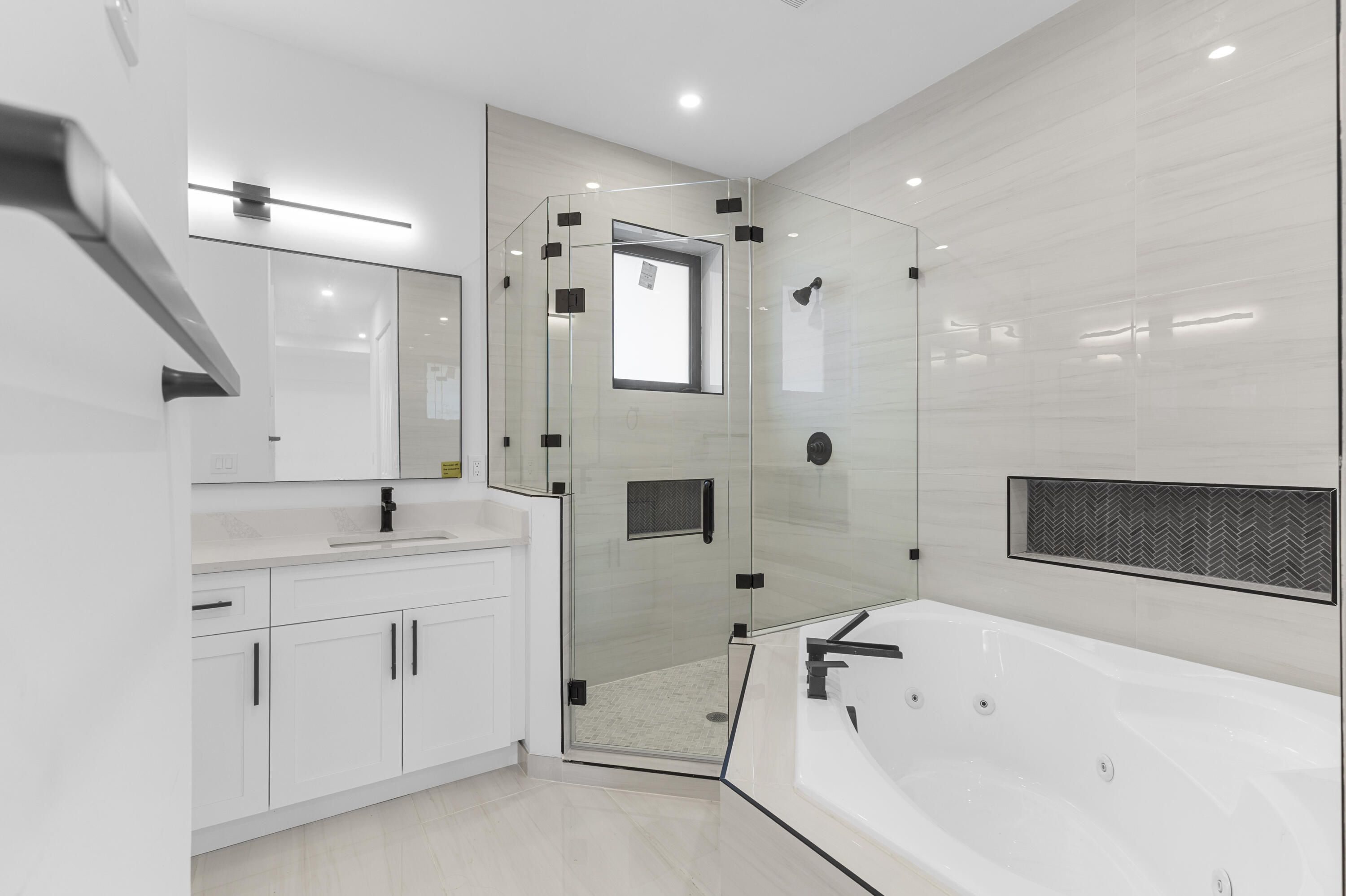 PALM-AIRE VILLAGE 3RD SEC ADDN 7 - Residential