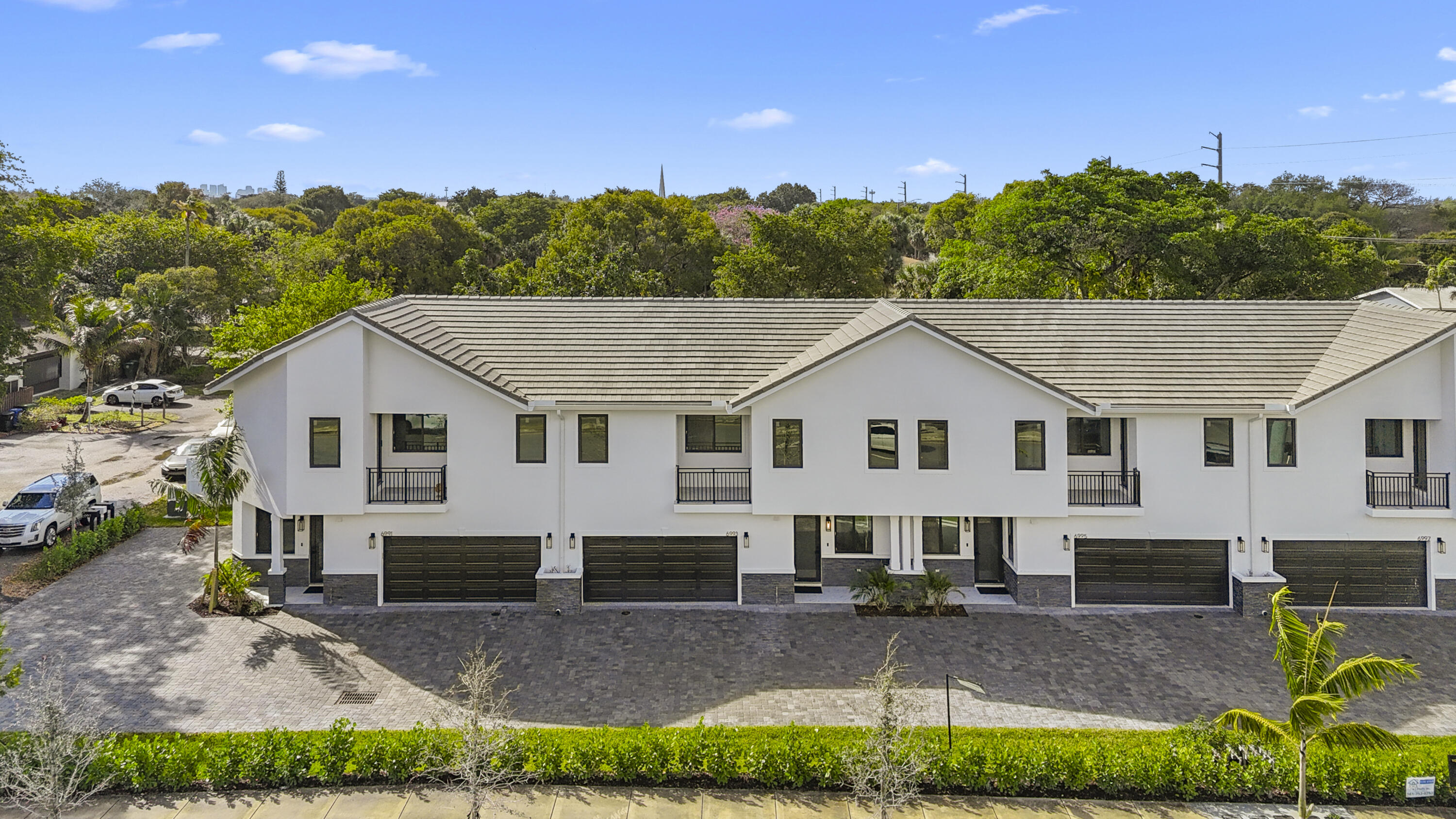 PALM-AIRE VILLAGE 3RD SEC ADDN 7 - Residential