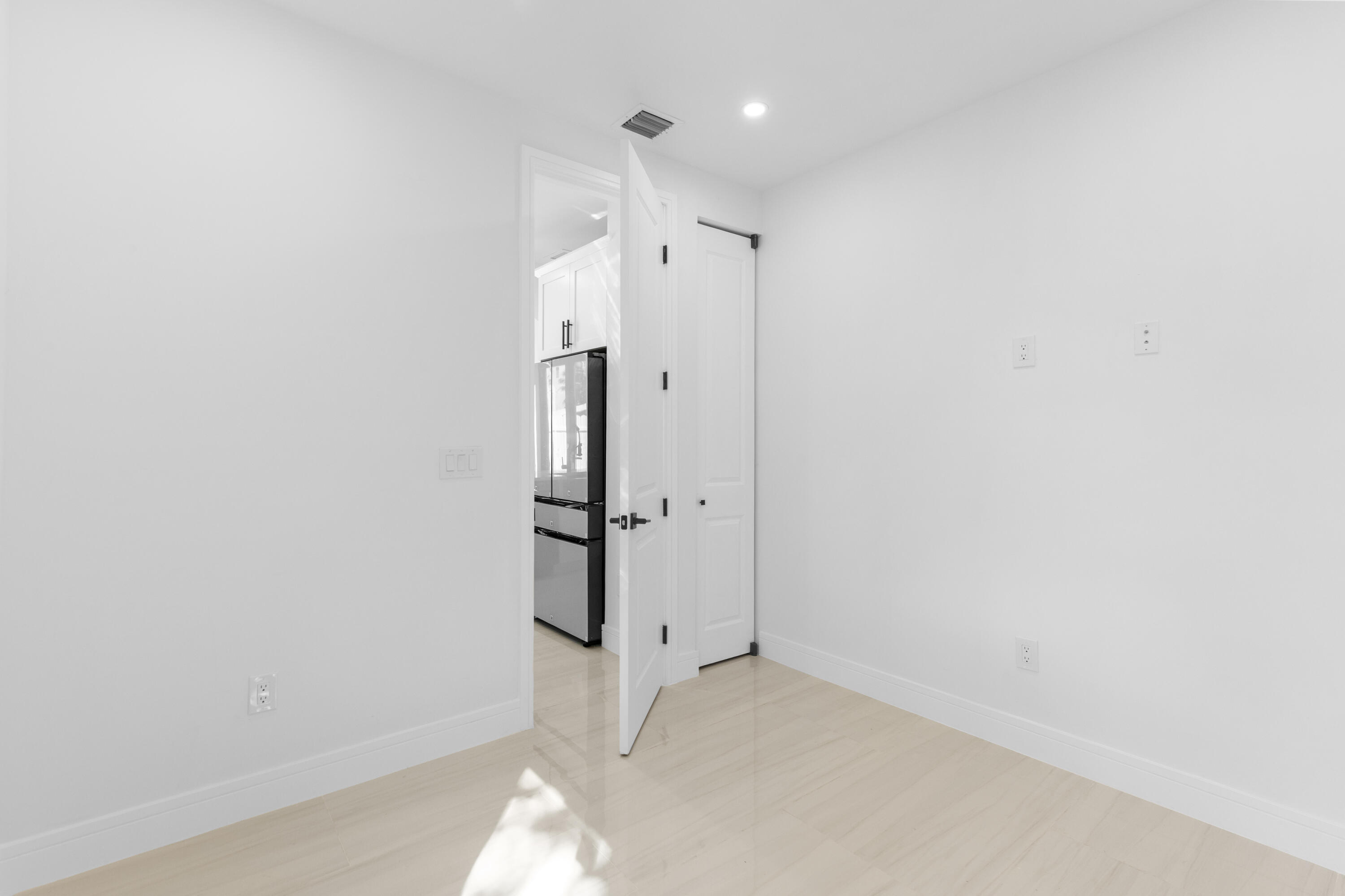 PALM-AIRE VILLAGE 3RD SEC ADDN 7 - Residential