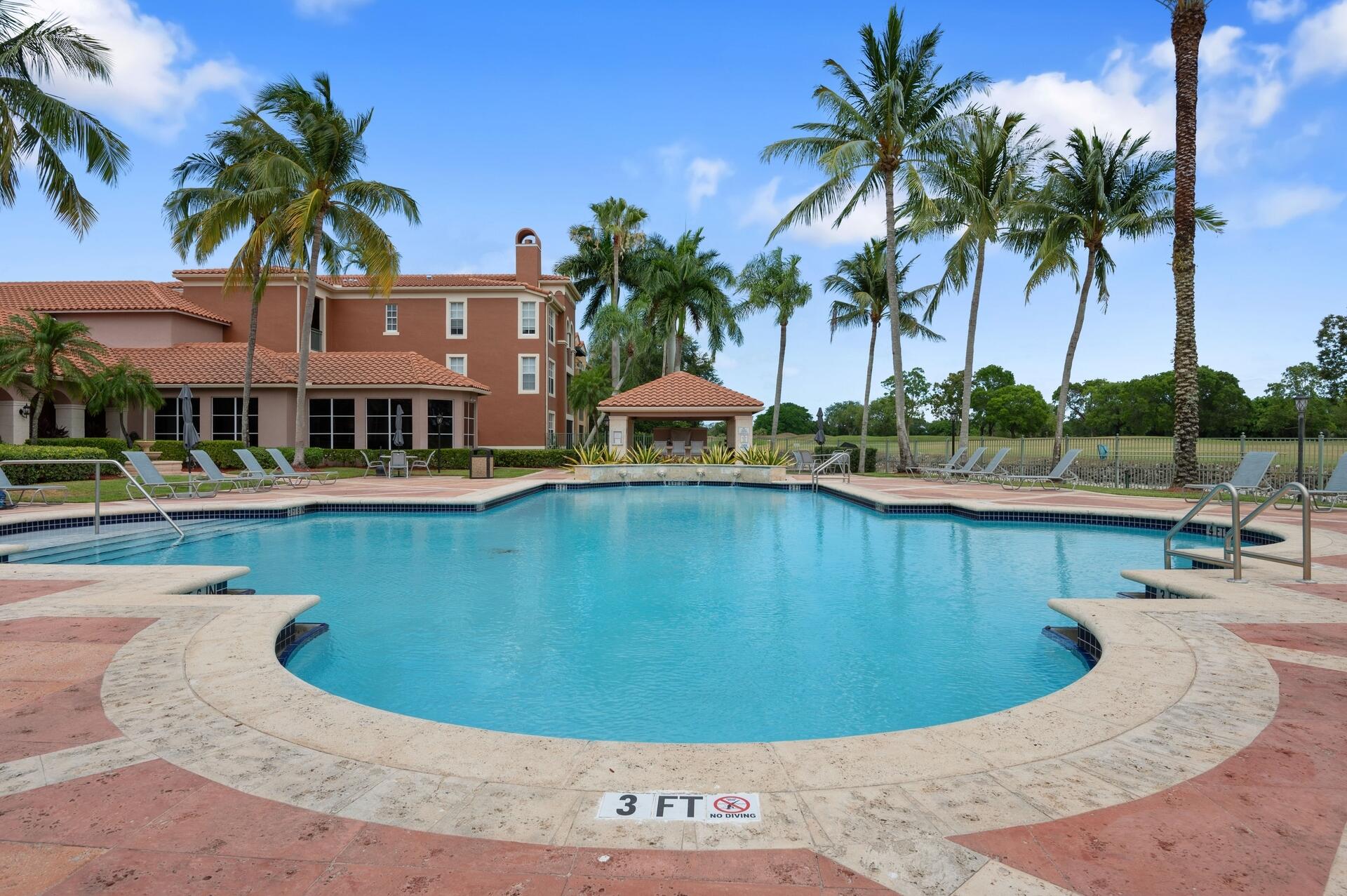 ST ANDREWS AT POLO CLUB CONDO - Residential