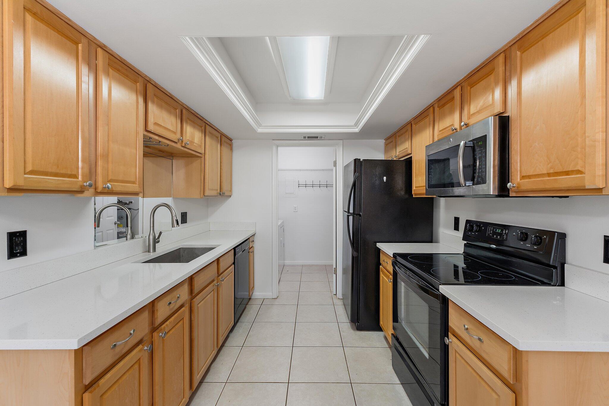 JUPITER LAKES VILLAS CONDO I AND II - Residential Lease