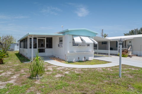 Property photo of 10885 Se Federal Hwy 32 Highway, Hobe Sound, FL 33455