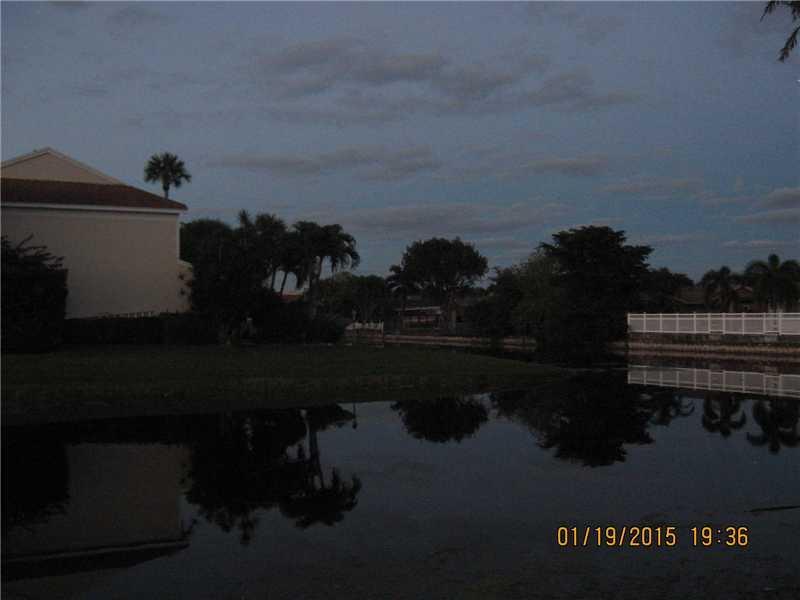Courtyard at Coral Gate - Residential