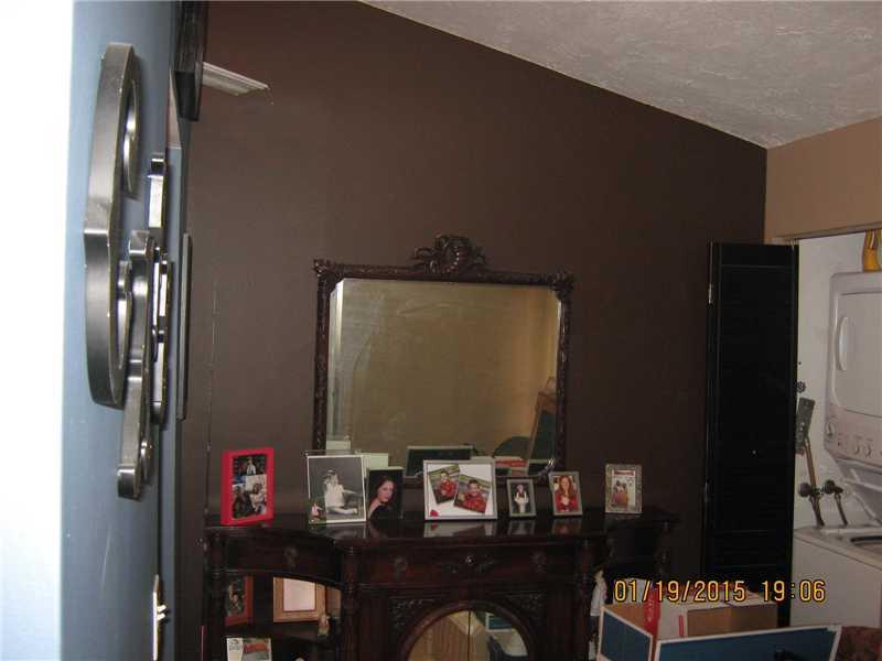 Courtyard at Coral Gate - Residential