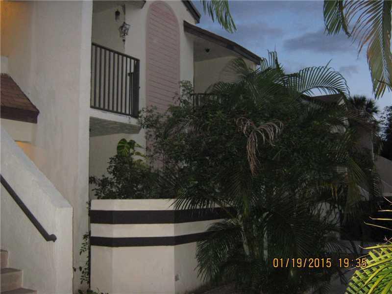 Courtyard at Coral Gate - Residential
